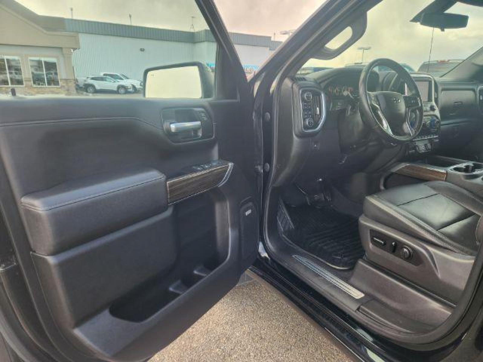 2020 Black /Jet Black, leather Chevrolet Silverado 1500 RST Crew Cab 4WD (1GCUYEEL3LZ) with an 6.2L V8 OHV 16V engine, Automatic transmission, located at 1235 N Woodruff Ave., Idaho Falls, 83401, (208) 523-1053, 43.507172, -112.000488 - 6.2L V8 Chevy half ton crew cab with a 6.5 foot bed. Low miles, black leather interior. This truck is in great condition inside and out! It is completely stock with zero modifications. This pick up is a must see! Come in today and check it out! At timberline Auto it is always easy to find a great d - Photo #10