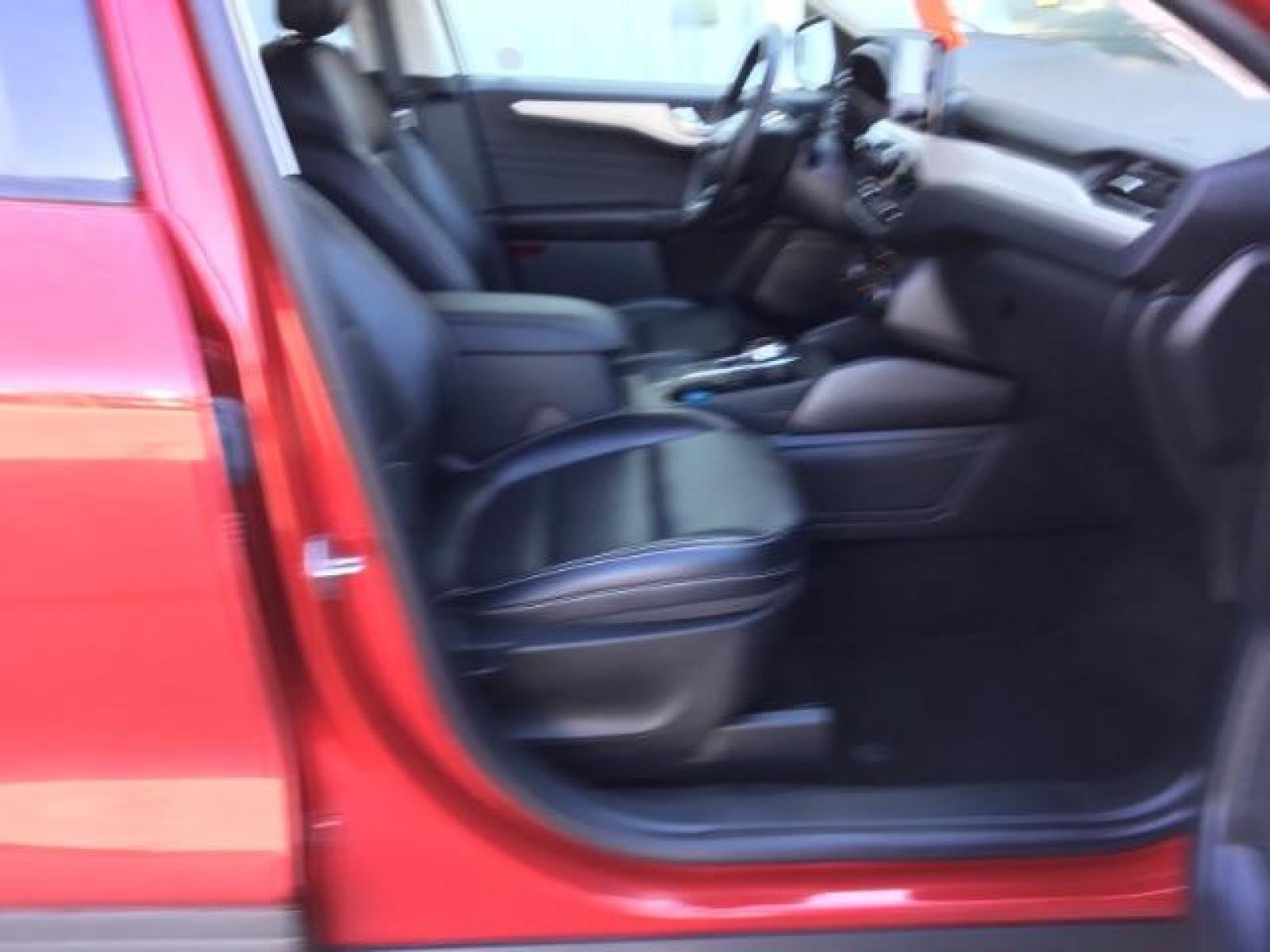 2021 Rapid Red Metallic Tinted Clearcoat /Ebony Ford Escape SEL AWD (1FMCU9H62MU) with an 1.5L L3 engine, 8-Speed Automatic transmission, located at 1235 N Woodruff Ave., Idaho Falls, 83401, (208) 523-1053, 43.507172, -112.000488 - Photo #20