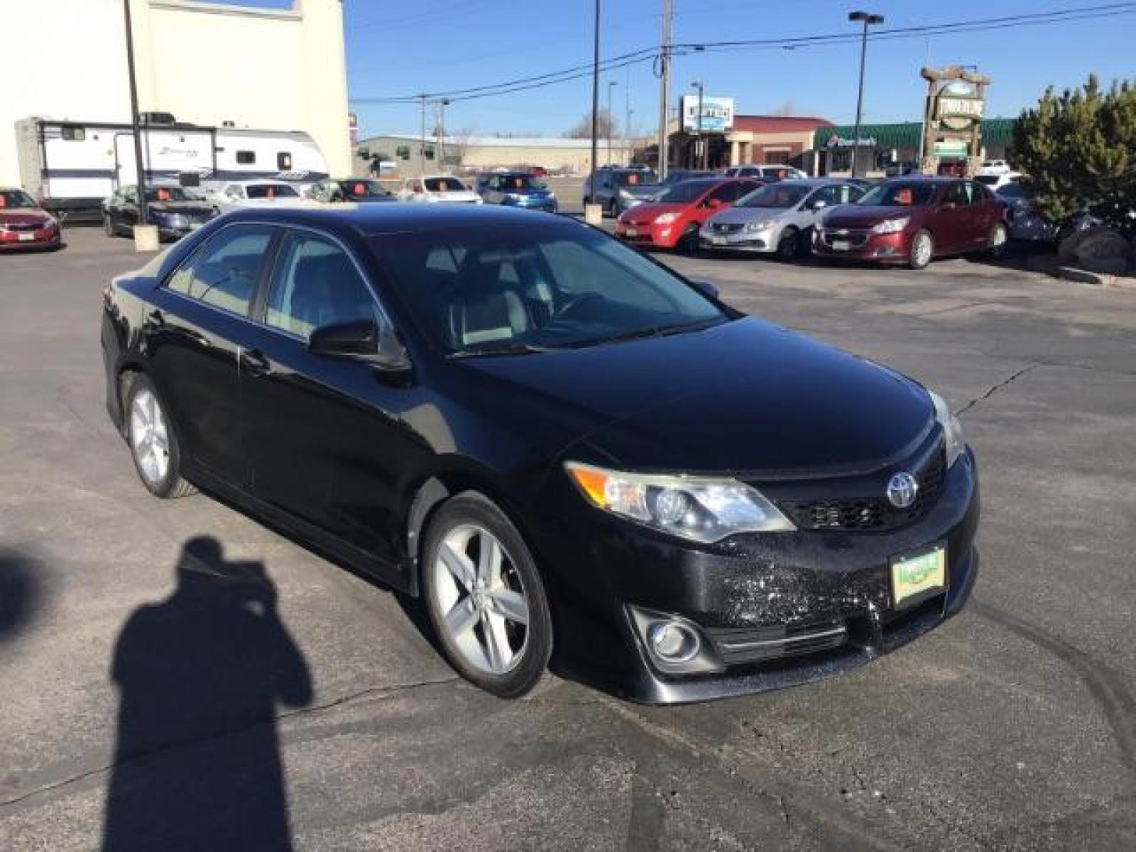 2012 Attitude Black Metallic /Black Leather Interior Toyota Camry SE (4T1BF1FKXCU) with an 2.5L L4 DOHC 16V engine, 6-Speed Automatic transmission, located at 1235 N Woodruff Ave., Idaho Falls, 83401, (208) 523-1053, 43.507172, -112.000488 - This 2012Toyota Camry SE, has 222,000 miles. Comes with cloth seats, cruise control, AM/FM CD Stereo, and power windows and locks. At Timberline Auto it is always easy to find a great deal on your next vehicle! Our experienced sales staff can help find the right vehicle will fit your needs. Our kno - Photo #6