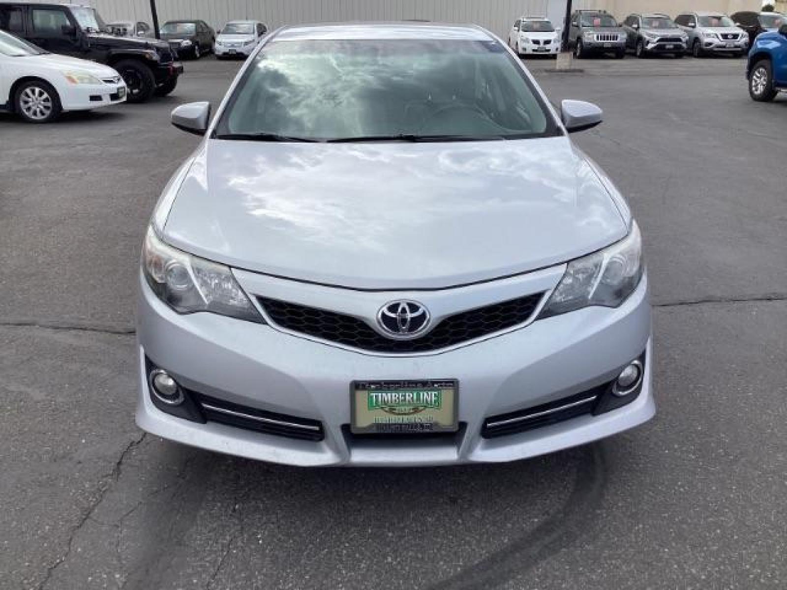 2014 Classic Silver Metallic /Black/Ash 2-Tone Toyota Camry SE (4T1BF1FK9EU) with an 2.5L L4 DOHC 16V engine, 6-Speed Automatic transmission, located at 1235 N Woodruff Ave., Idaho Falls, 83401, (208) 523-1053, 43.507172, -112.000488 - The 2014 Toyota Camry SE is a midsize sedan known for its reliability, comfort, and sporty design. Here are the key features you might find on the 2014 Toyota Camry SE: Engine: Typically equipped with a 2.5-liter inline-four engine producing around 178 horsepower and 170 lb-ft of torque, paired wit - Photo #7