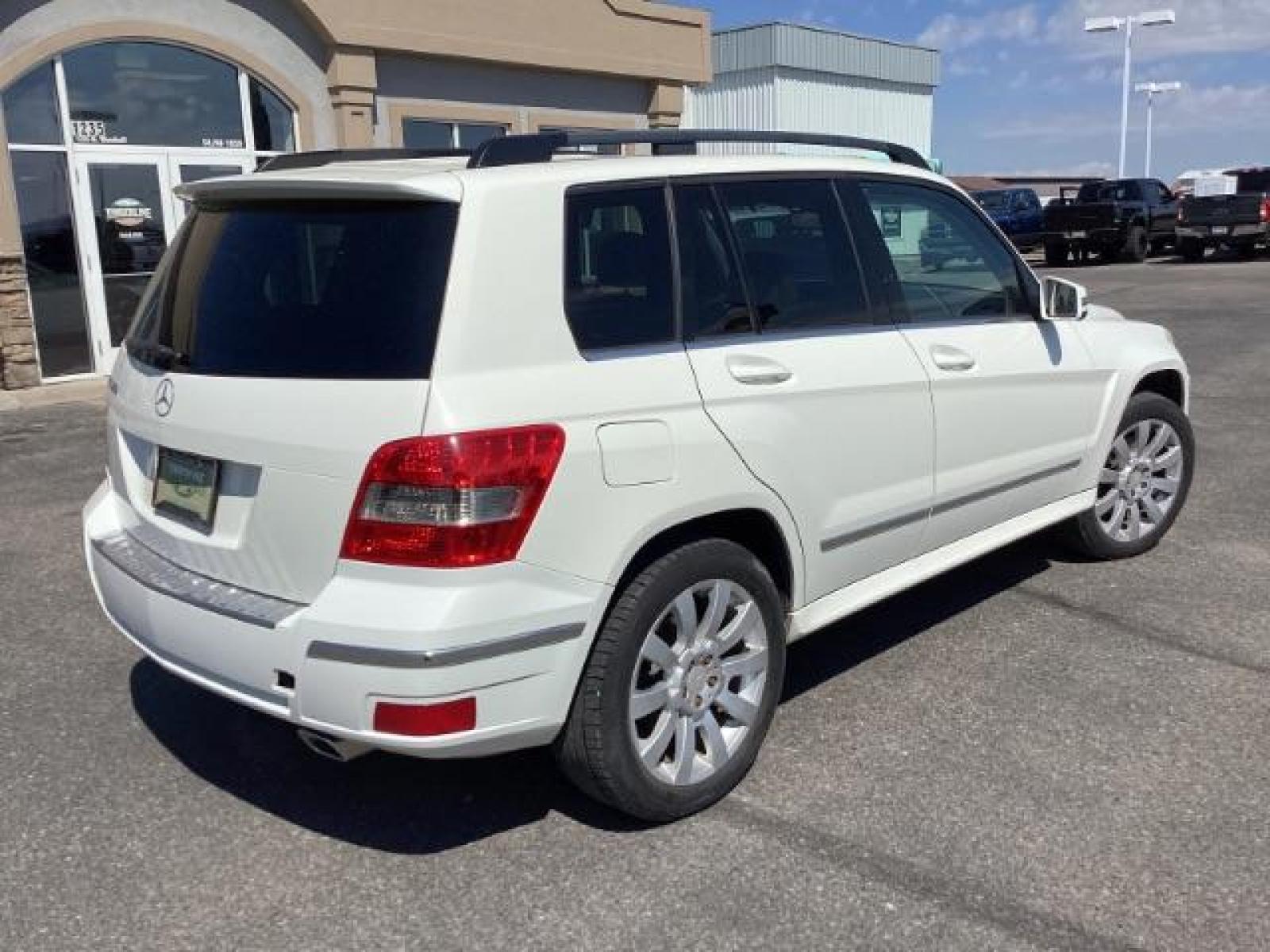 2012 Mercedes-Benz GLK-Class GLK350 (WDCGG5GB0CF) with an 3.5L V6 DOHC 24V engine, 7-Speed Automatic transmission, located at 1235 N Woodruff Ave., Idaho Falls, 83401, (208) 523-1053, 43.507172, -112.000488 - Photo #5