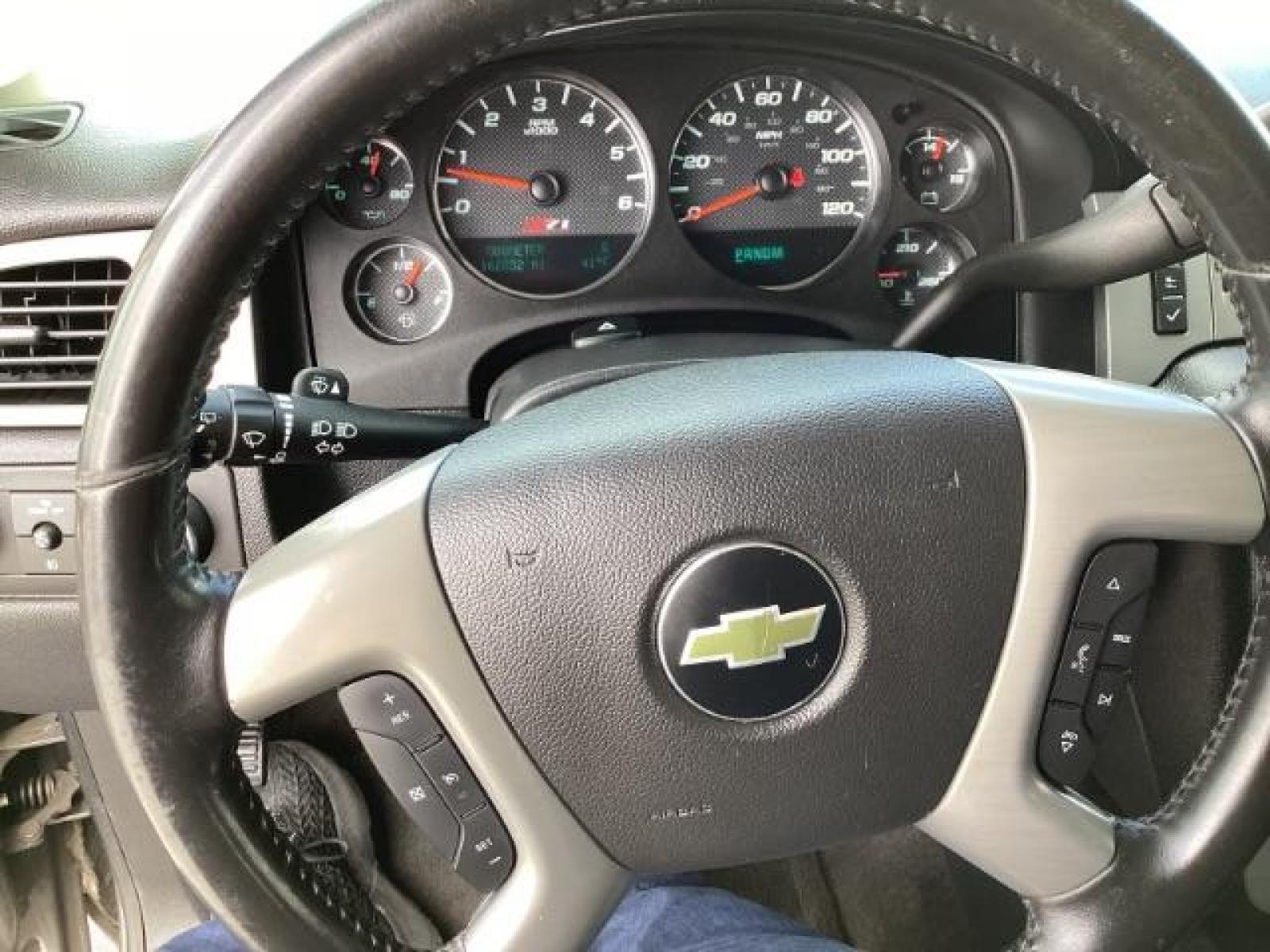2012 Graystone Metallic /Ebony Leather Interior Chevrolet Suburban LT 1500 4WD (1GNSKJE75CR) with an 5.3L V8 OHV 16V FFV engine, 6-Speed Automatic transmission, located at 1235 N Woodruff Ave., Idaho Falls, 83401, (208) 523-1053, 43.507172, -112.000488 - Photo #13