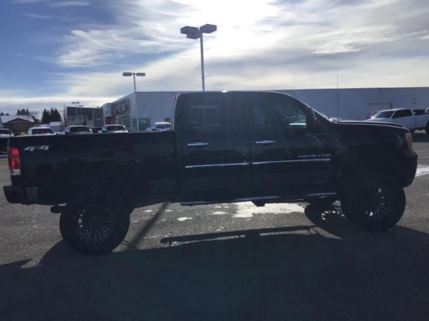 2012 Onyx Black /Ebony Leather Interior GMC Sierra 2500HD Denali Crew Cab 4WD (1GT125E8XCF) with an 6.6L V8 OHV 32V TURBO DIESEL engine, 6-Speed Automatic transmission, located at 1235 N Woodruff Ave., Idaho Falls, 83401, (208) 523-1053, 43.507172, -112.000488 - This 2012 GMC Denali 2500 4x4, has the 6.6L Duramax motor. It has 115,000 miles. It comes with Spray in Bed liner, heated seats, leather seats, sunroof, and Bose premium sound. At Timberline Auto it is always easy to find a great deal on your next vehicle! Our experienced sales staff can help find t - Photo#5