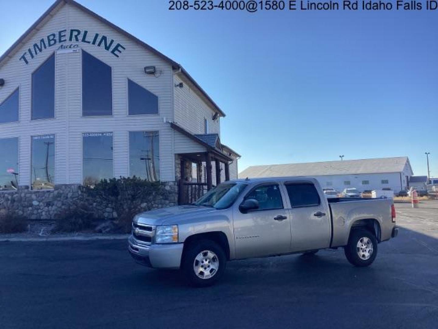 2009 pewter Chevrolet Silverado 1500 LS Crew Cab 4WD (3GCEK13C39G) with an 4.8L V8 OHV 16V engine, 4-Speed Automatic transmission, located at 1235 N Woodruff Ave., Idaho Falls, 83401, (208) 523-1053, 43.507172, -112.000488 - Photo#0