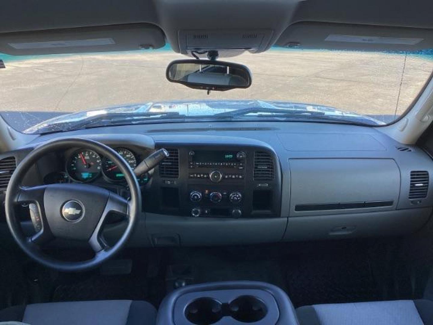 2009 pewter Chevrolet Silverado 1500 LS Crew Cab 4WD (3GCEK13C39G) with an 4.8L V8 OHV 16V engine, 4-Speed Automatic transmission, located at 1235 N Woodruff Ave., Idaho Falls, 83401, (208) 523-1053, 43.507172, -112.000488 - Photo#10