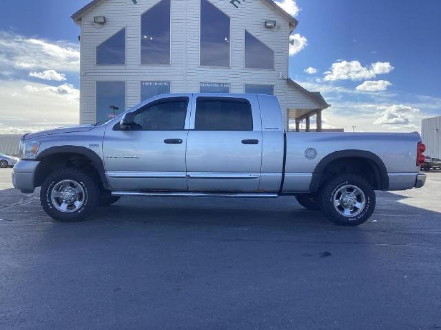 2007 Bright Silver Metallic /Medium Slate Gray Leather Interior Dodge Ram 1500 Laramie Mega Cab 4WD (3D7KS19D77G) with an 5.7L V8 OHV 16V engine, 5-Speed Automatic transmission, located at 1235 N Woodruff Ave., Idaho Falls, 83401, (208) 523-1053, 43.507172, -112.000488 - Photo#2