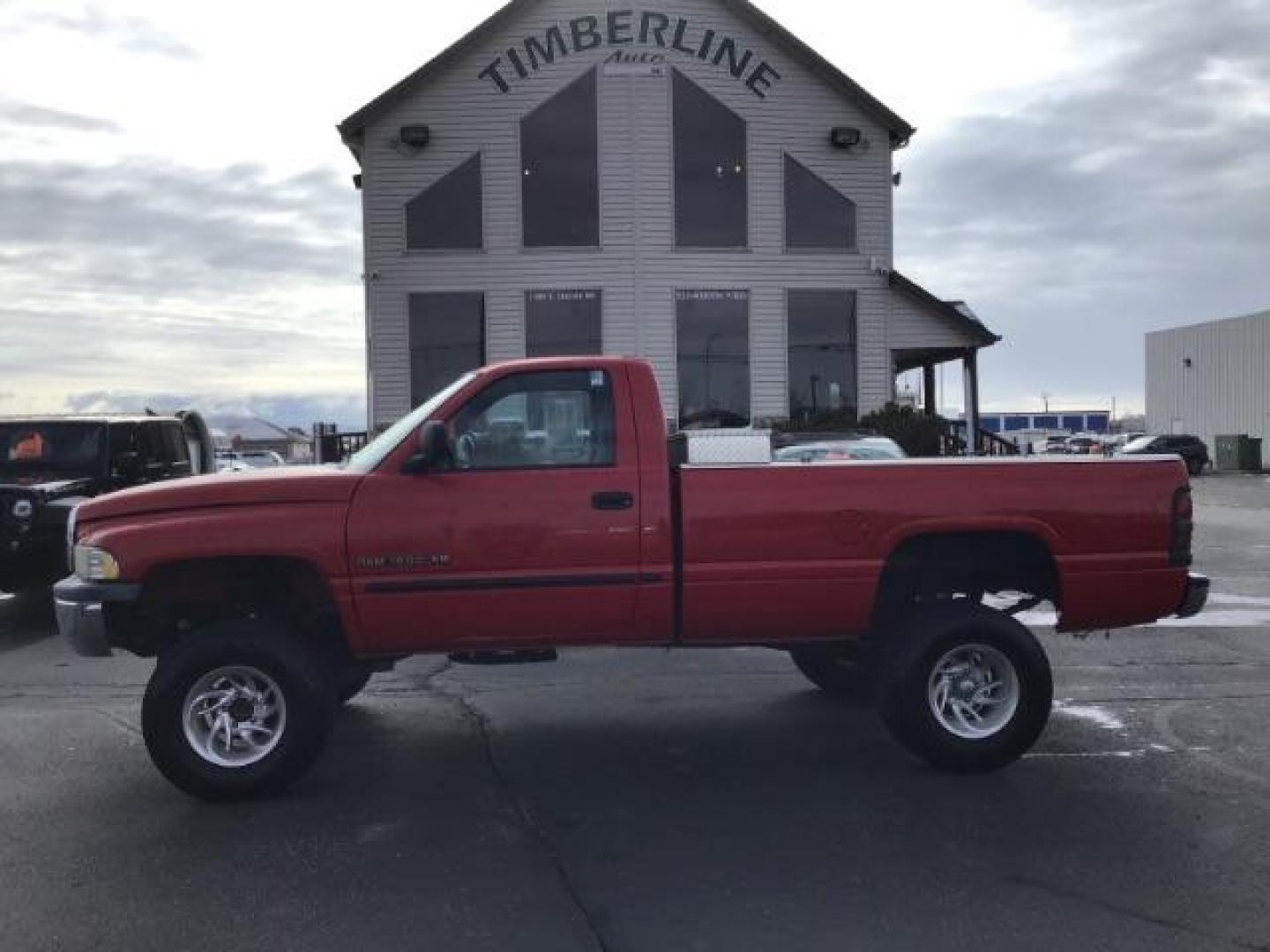 2001 /Agate Cloth Dodge Ram 1500 Reg. Cab Long Bed 4WD (1B7HF16Y11S) with an 5.2L V8 OHV 16V engine, located at 1235 N Woodruff Ave., Idaho Falls, 83401, (208) 523-1053, 43.507172, -112.000488 - At Timberline Auto it is always easy to find a great deal on your next vehicle! Our experienced sales staff can help find the right vehicle will fit your needs. Our knowledgeable finance department has options for almost any credit score. We offer many warranty contract options to protect you new pr - Photo#1