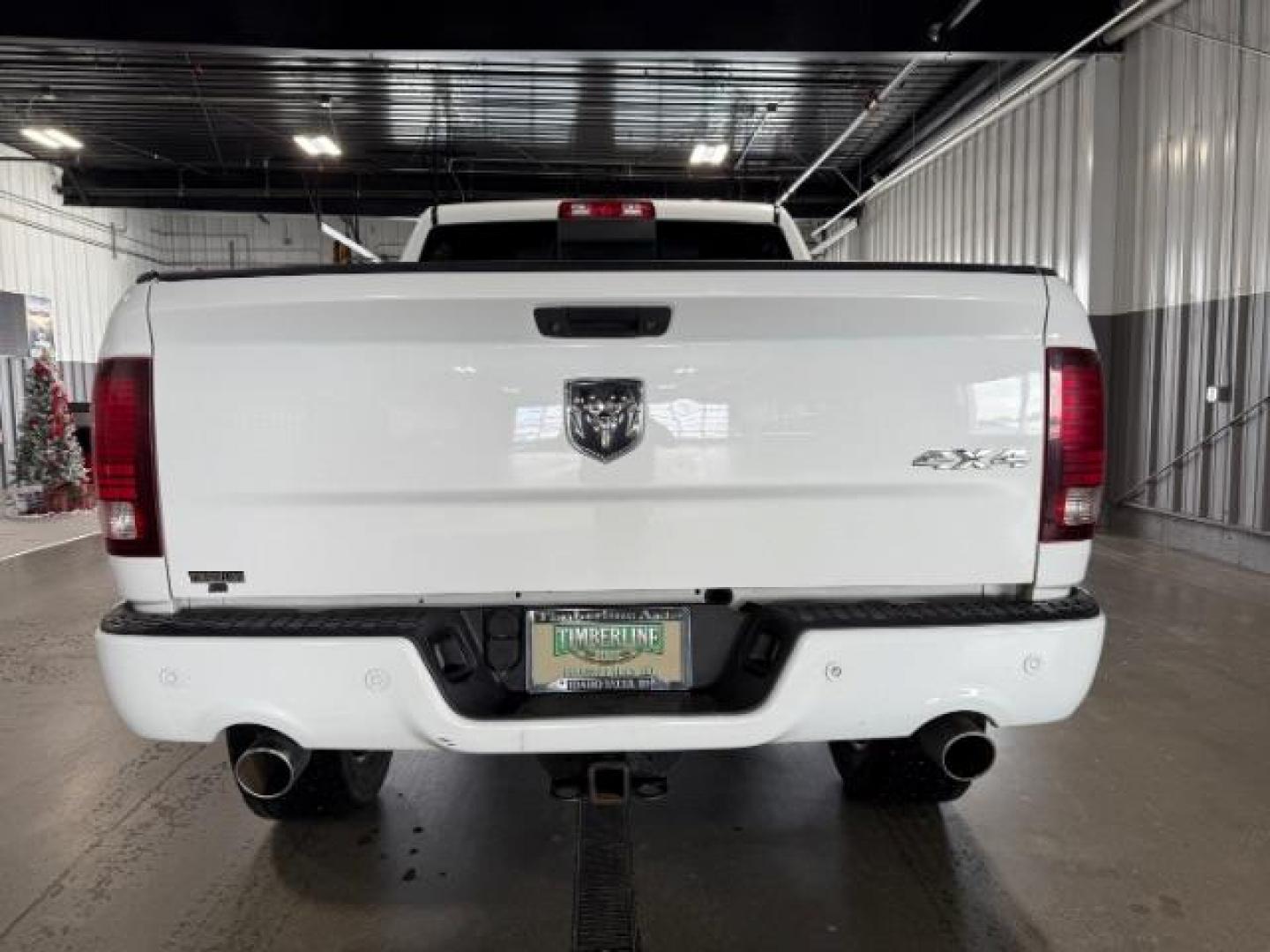 2014 WHITE /Black RAM 1500 Sport Crew Cab SWB 4WD (1C6RR7MT1ES) with an 5.7L V8 OHV 16V engine, 8-Speed Automatic transmission, located at 1235 N Woodruff Ave., Idaho Falls, 83401, (208) 523-1053, 43.507172, -112.000488 - Photo#26