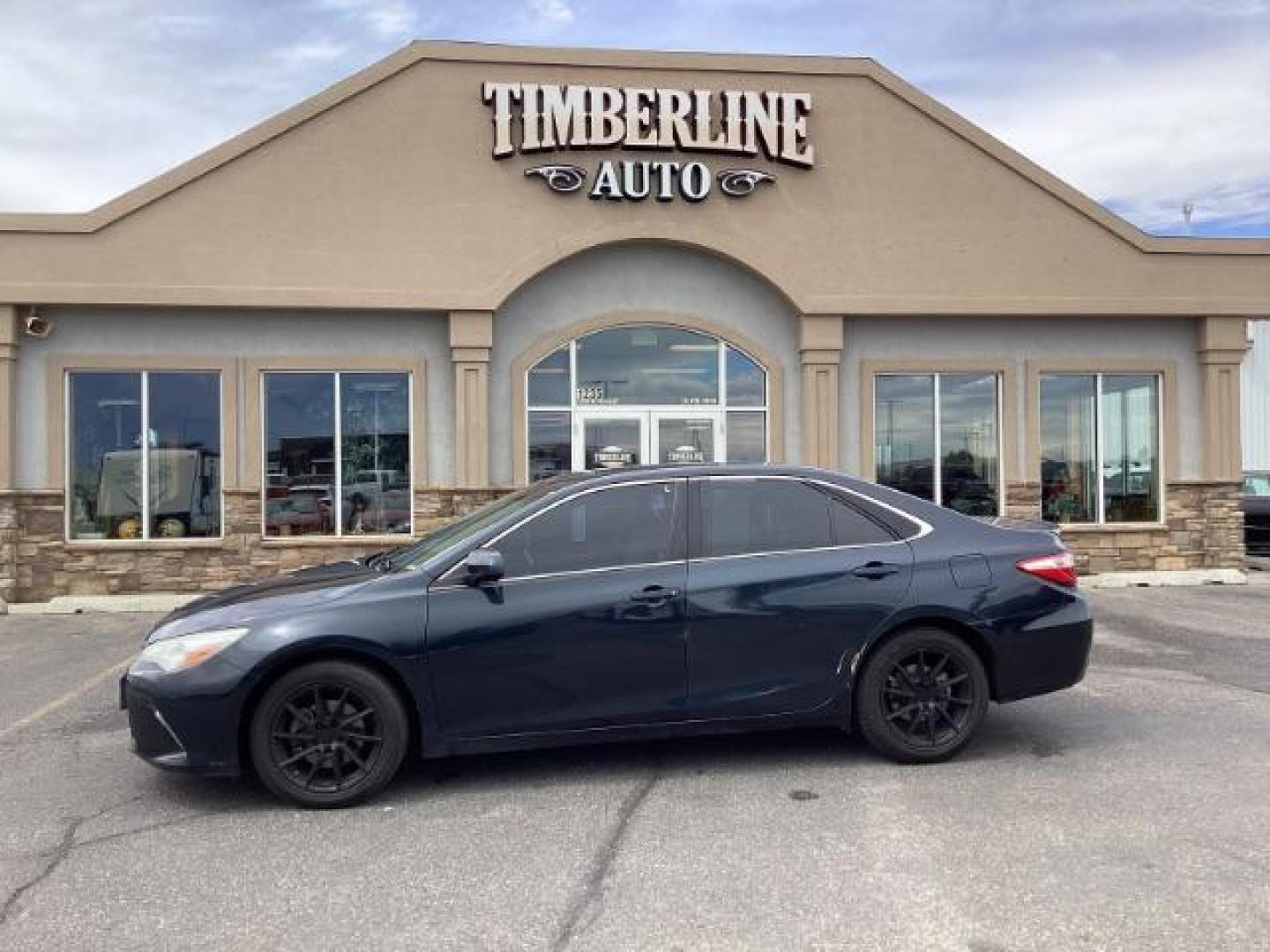 2015 Attitude Black Metallic /Black, leatherette/cloth Toyota Camry SE (4T1BF1FK0FU) with an 2.5L L4 DOHC 16V engine, 6-Speed Automatic transmission, located at 1235 N Woodruff Ave., Idaho Falls, 83401, (208) 523-1053, 43.507172, -112.000488 - Photo#2