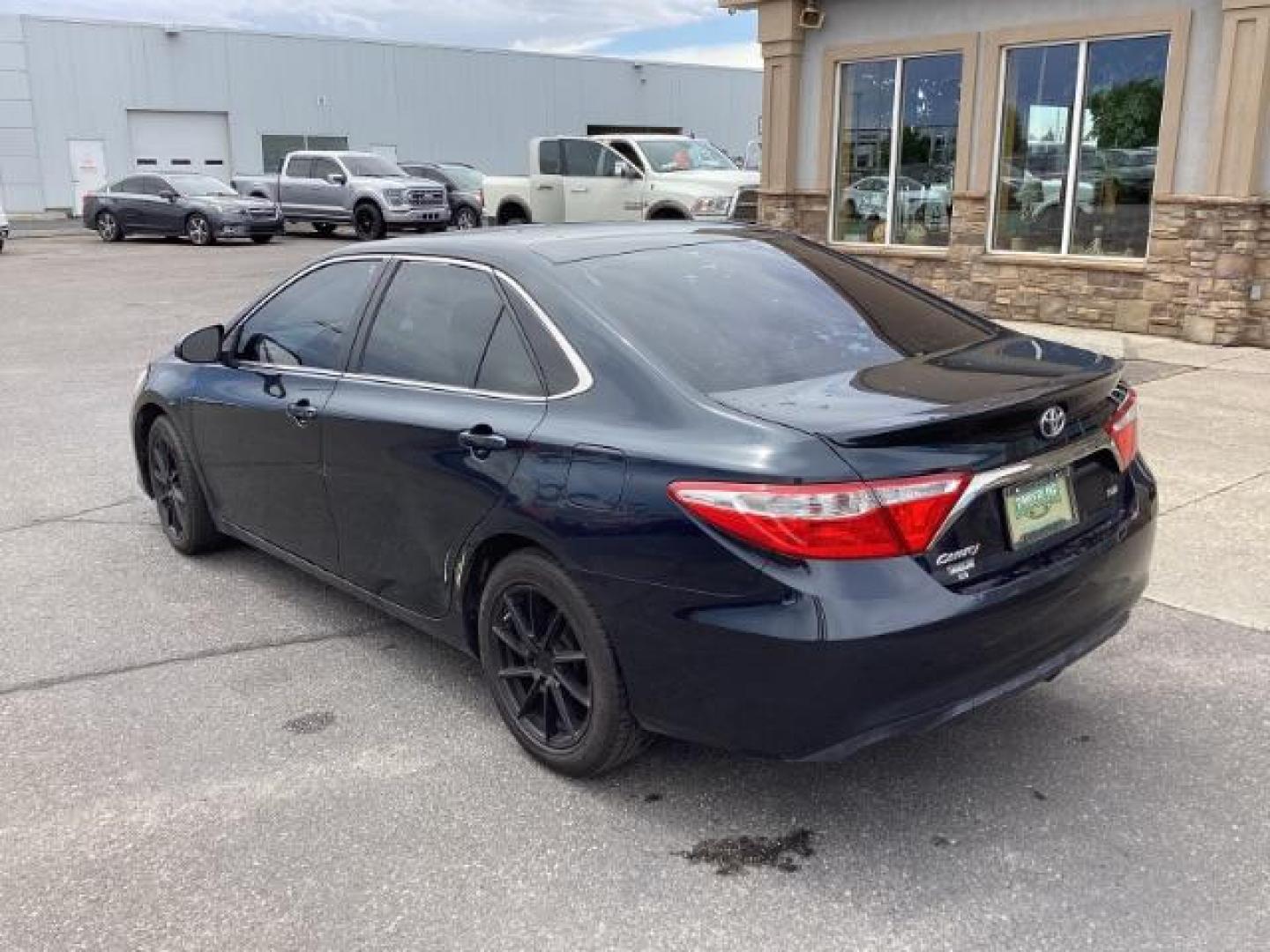 2015 Attitude Black Metallic /Black, leatherette/cloth Toyota Camry SE (4T1BF1FK0FU) with an 2.5L L4 DOHC 16V engine, 6-Speed Automatic transmission, located at 1235 N Woodruff Ave., Idaho Falls, 83401, (208) 523-1053, 43.507172, -112.000488 - Photo#3