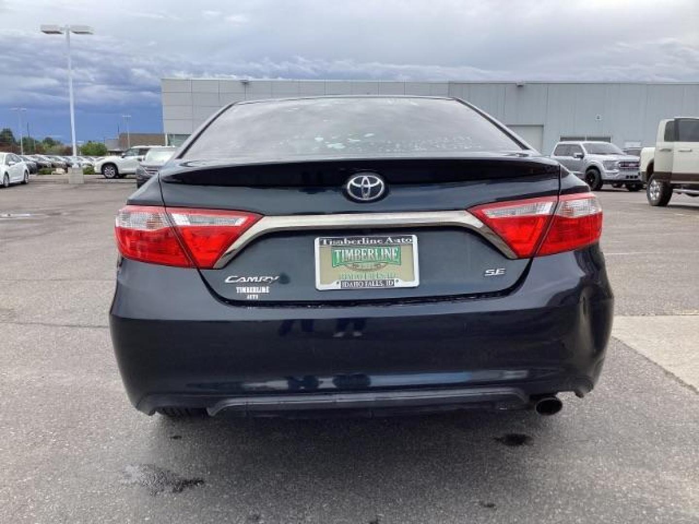 2015 Attitude Black Metallic /Black, leatherette/cloth Toyota Camry SE (4T1BF1FK0FU) with an 2.5L L4 DOHC 16V engine, 6-Speed Automatic transmission, located at 1235 N Woodruff Ave., Idaho Falls, 83401, (208) 523-1053, 43.507172, -112.000488 - Photo#4