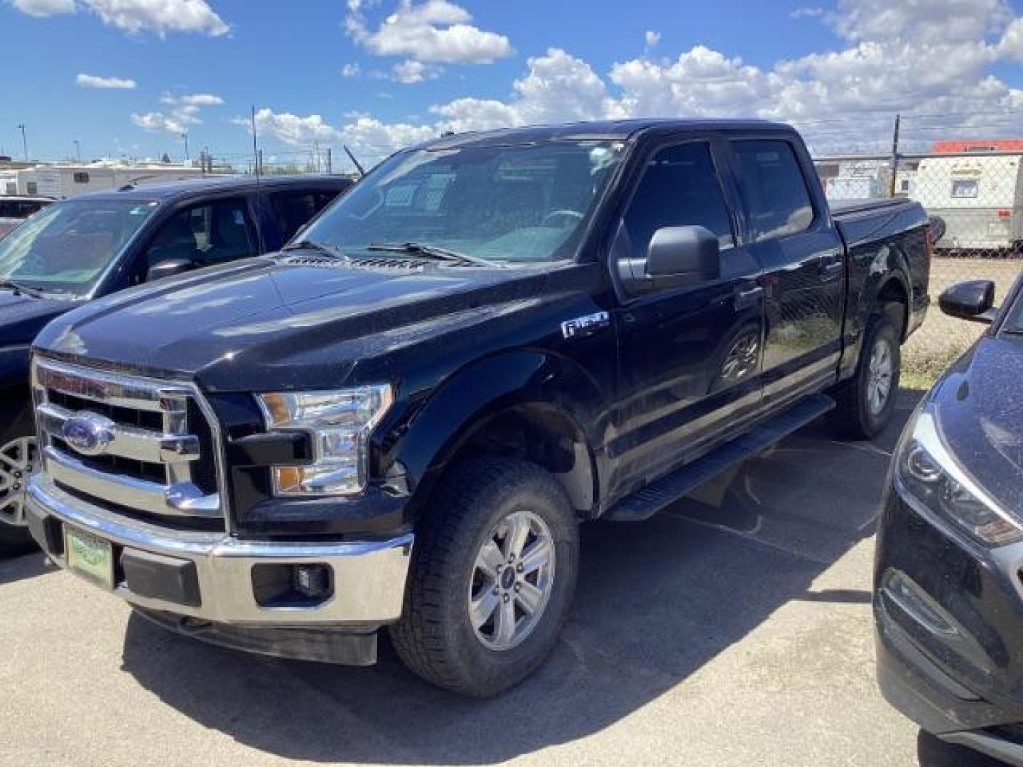 2017 Shadow Black /Medium Earth Gray, cloth Ford F-150 XLT SuperCrew 5.5-ft. Bed 4WD (1FTEW1EGXHF) with an 3.5L V6 TURBO engine, 6-Speed Automatic transmission, located at 1235 N Woodruff Ave., Idaho Falls, 83401, (208) 523-1053, 43.507172, -112.000488 - New Inventory. Going through service and inspection. Call for more pictures. At Timberline Auto it is always easy to find a great deal on your next vehicle! Our experienced sales staff can help find the right vehicle will fit your needs. Our knowledgeable finance department has options for almost a - Photo#0