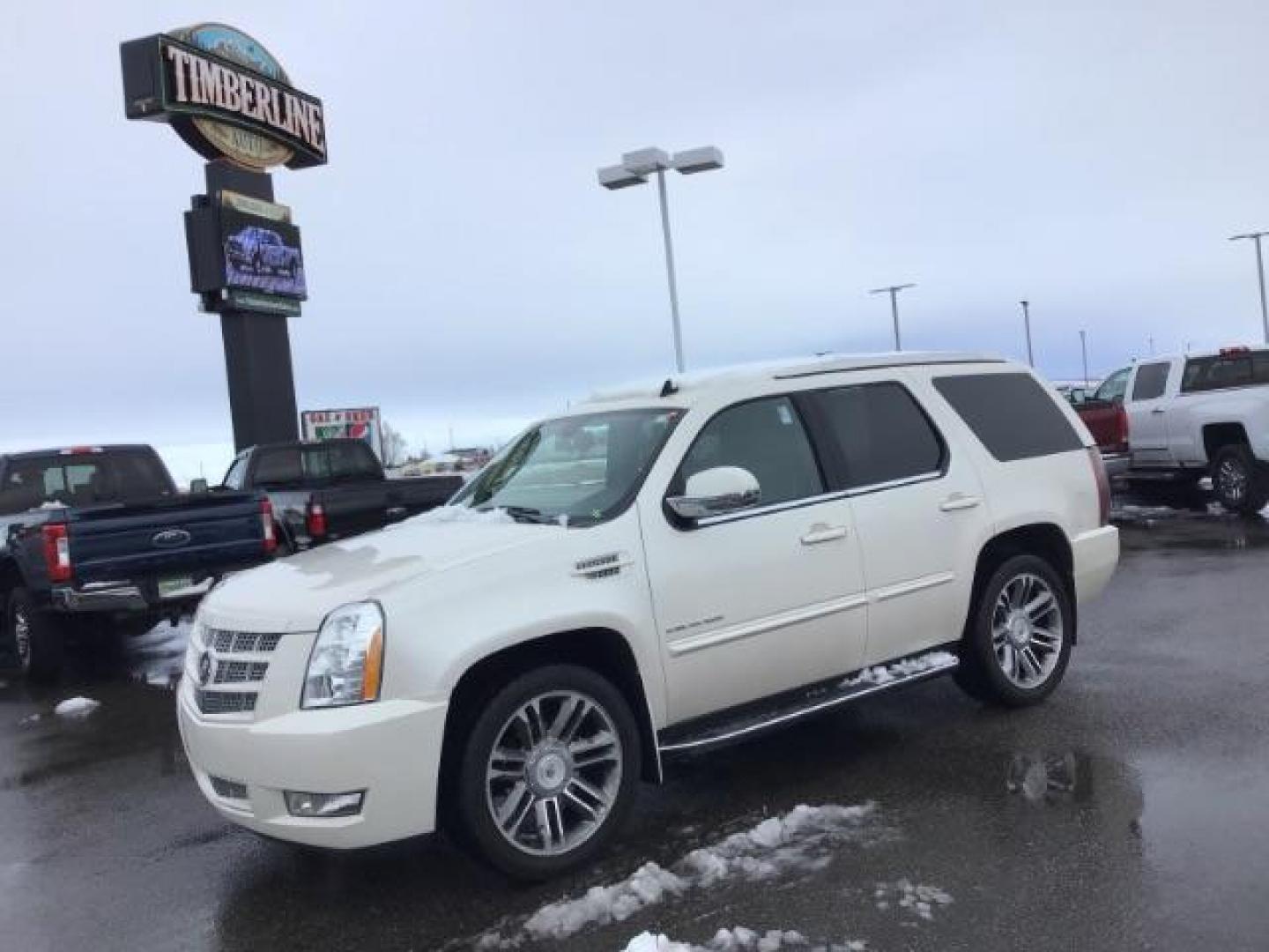 2012 WHITE /WHITE Cadillac Escalade AWD Luxury (1GYS4BEF2CR) with an 6.2L V8 OHV 16V FFV engine, 6-Speed Automatic transmission, located at 1235 N Woodruff Ave., Idaho Falls, 83401, (208) 523-1053, 43.507172, -112.000488 - This 2012 Cadillac Escalade Luxury 4x4, has the 6.2L motor. It has 117,000 miles. Comes with leather interior, heated seats, 3rd row seating, blue tooth audio, sunroof, power seats, and back up camera. At Timberline Auto it is always easy to find a great deal on your next vehicle! Our experienced sa - Photo#0