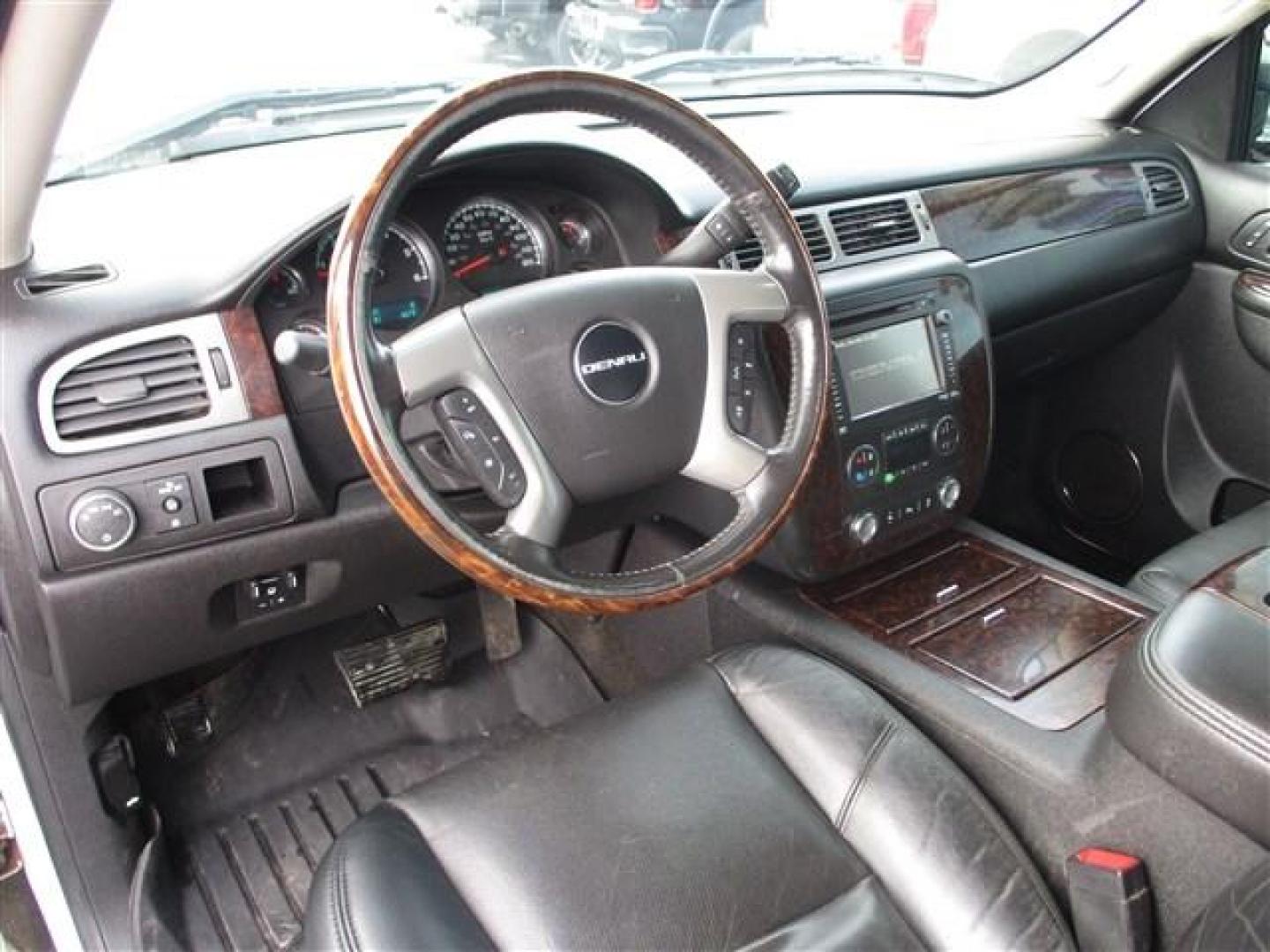 2012 WHITE /WHITE GMC Sierra 1500 Denali Crew Cab 4WD (3GTP2XE29CG) with an 6.2L V8 OHV 16V FFV engine, 6-Speed Automatic transmission, located at 1235 N Woodruff Ave., Idaho Falls, 83401, (208) 523-1053, 43.507172, -112.000488 - Photo#11