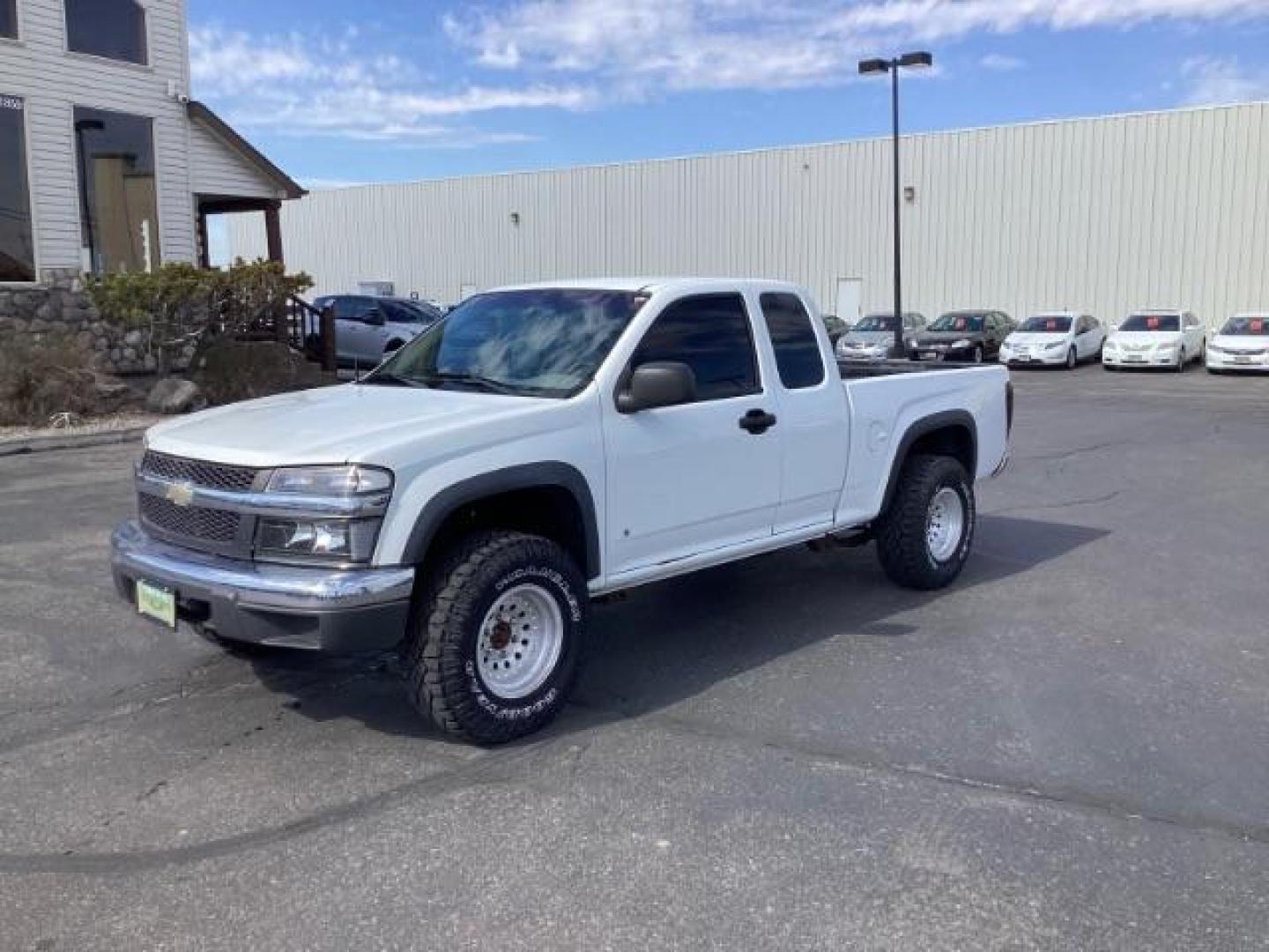 2008 Summit White /Medium Pewter Cloth Interior Chevrolet Colorado Work Truck Ext. Cab 4WD (1GCDT19E888) with an 3.7L L5 DOHC 20V engine, 4-Speed Automatic transmission, located at 1235 N Woodruff Ave., Idaho Falls, 83401, (208) 523-1053, 43.507172, -112.000488 - The 2008 Chevy Colorado Work Truck trim is typically designed to offer practicality and utility for work-related tasks. Here are some key features you can typically find in the 2008 Chevy Colorado Work Truck: Engine Options: The 2008 Colorado Work Truck usually offers a choice of engine options: 2 - Photo#0