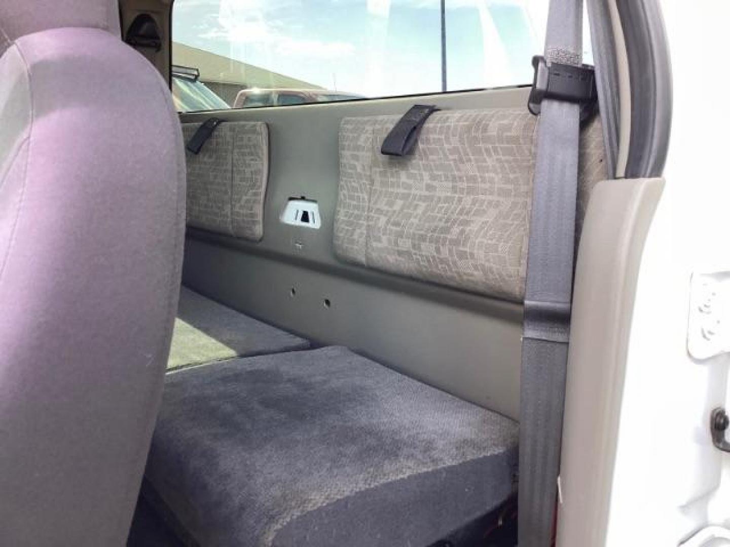 2008 Summit White /Medium Pewter Cloth Interior Chevrolet Colorado Work Truck Ext. Cab 4WD (1GCDT19E888) with an 3.7L L5 DOHC 20V engine, 4-Speed Automatic transmission, located at 1235 N Woodruff Ave., Idaho Falls, 83401, (208) 523-1053, 43.507172, -112.000488 - The 2008 Chevy Colorado Work Truck trim is typically designed to offer practicality and utility for work-related tasks. Here are some key features you can typically find in the 2008 Chevy Colorado Work Truck: Engine Options: The 2008 Colorado Work Truck usually offers a choice of engine options: 2 - Photo#16