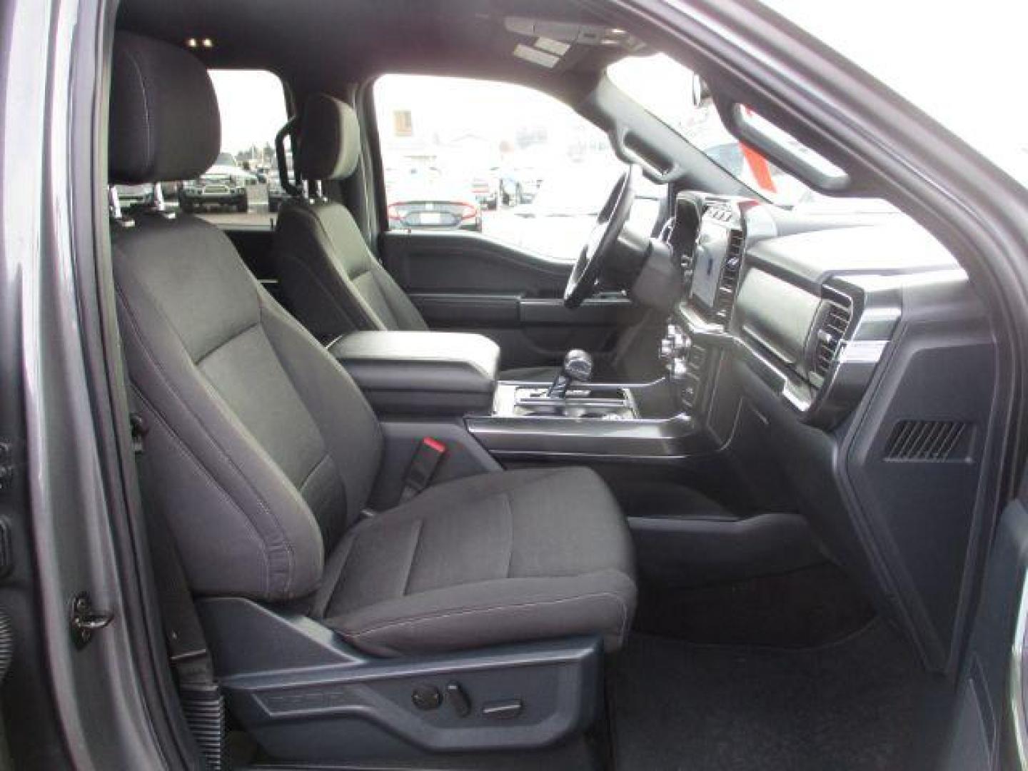 2022 Carbonized Gray Metallic /Black/Medium Dark Slate Ford F-150 Sport SuperCrew 5.5-ft. Bed 4WD (1FTFW1E86NK) with an 3.5L V6 DOHC 24V engine, 10-Speed Automatic transmission, located at 1235 N Woodruff Ave., Idaho Falls, 83401, (208) 523-1053, 43.507172, -112.000488 - Outside you see the factory sport wheels, wide running boards, and color matched bumpers, cloth grey interior with dual power heated seats, large 12 inch touchscreen display offering a high definition back up camera, blind spot monitors, lane assist, remote start, remote tailgate, trailer towing te - Photo#21