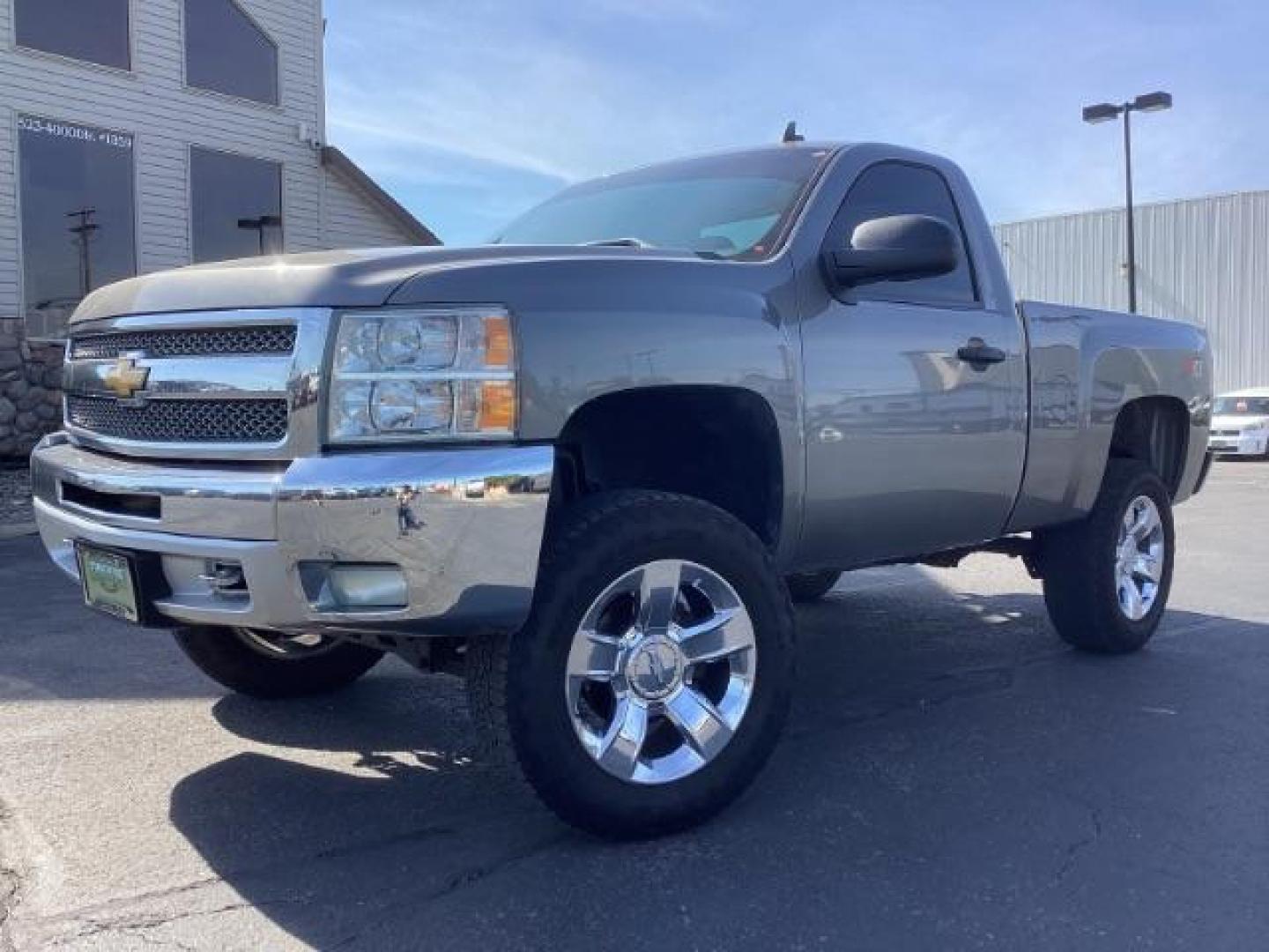 2013 Mocha Steel Metallic Chevrolet Silverado 1500 LT 4WD (1GCNKSE03DZ) with an 5.3L V8 OHV 16V FFV engine, located at 1235 N Woodruff Ave., Idaho Falls, 83401, (208) 523-1053, 43.507172, -112.000488 - Photo#1