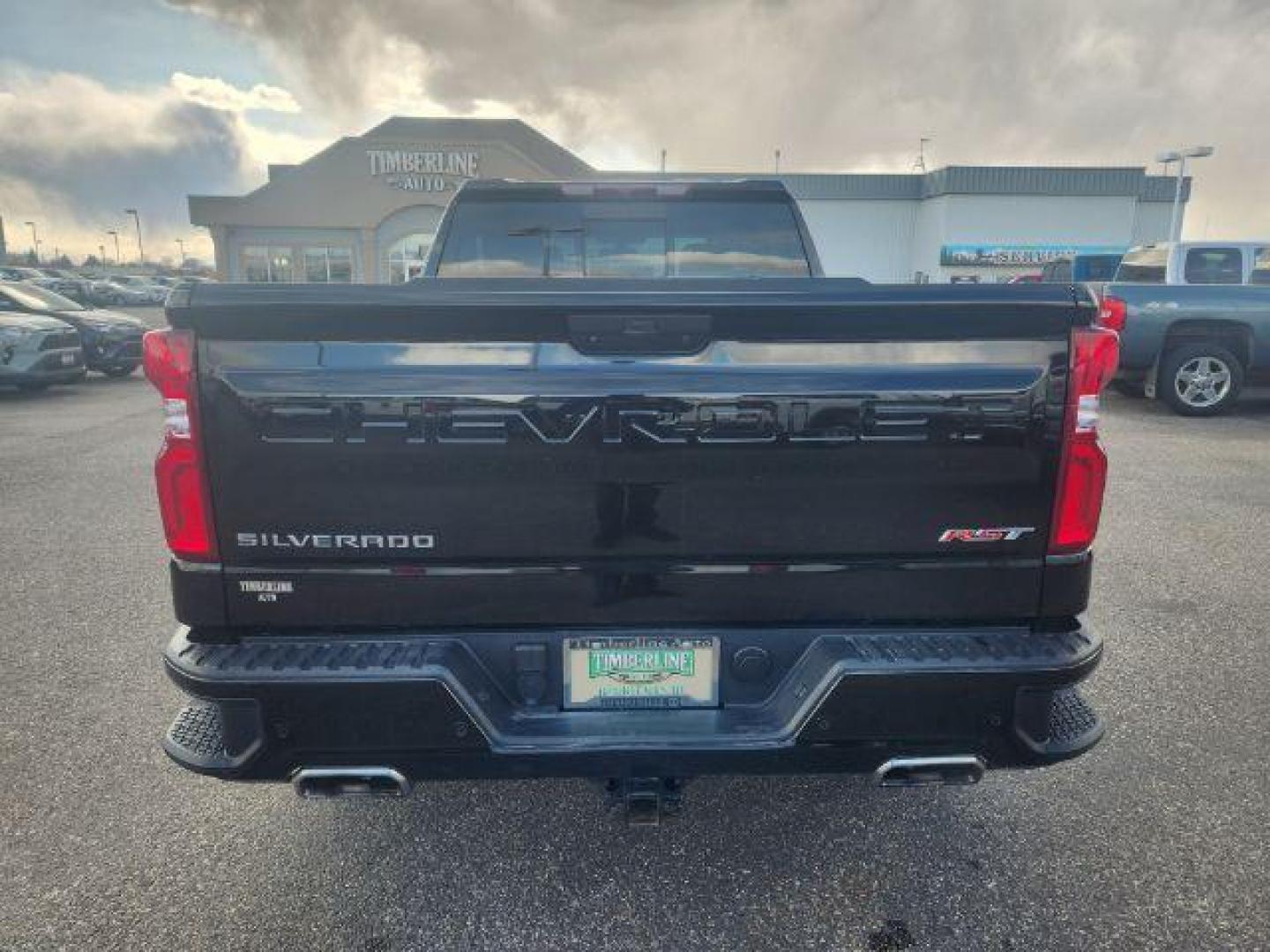 2020 Black /Jet Black, leather Chevrolet Silverado 1500 RST Crew Cab 4WD (1GCUYEEL3LZ) with an 6.2L V8 OHV 16V engine, Automatic transmission, located at 1235 N Woodruff Ave., Idaho Falls, 83401, (208) 523-1053, 43.507172, -112.000488 - Photo#4