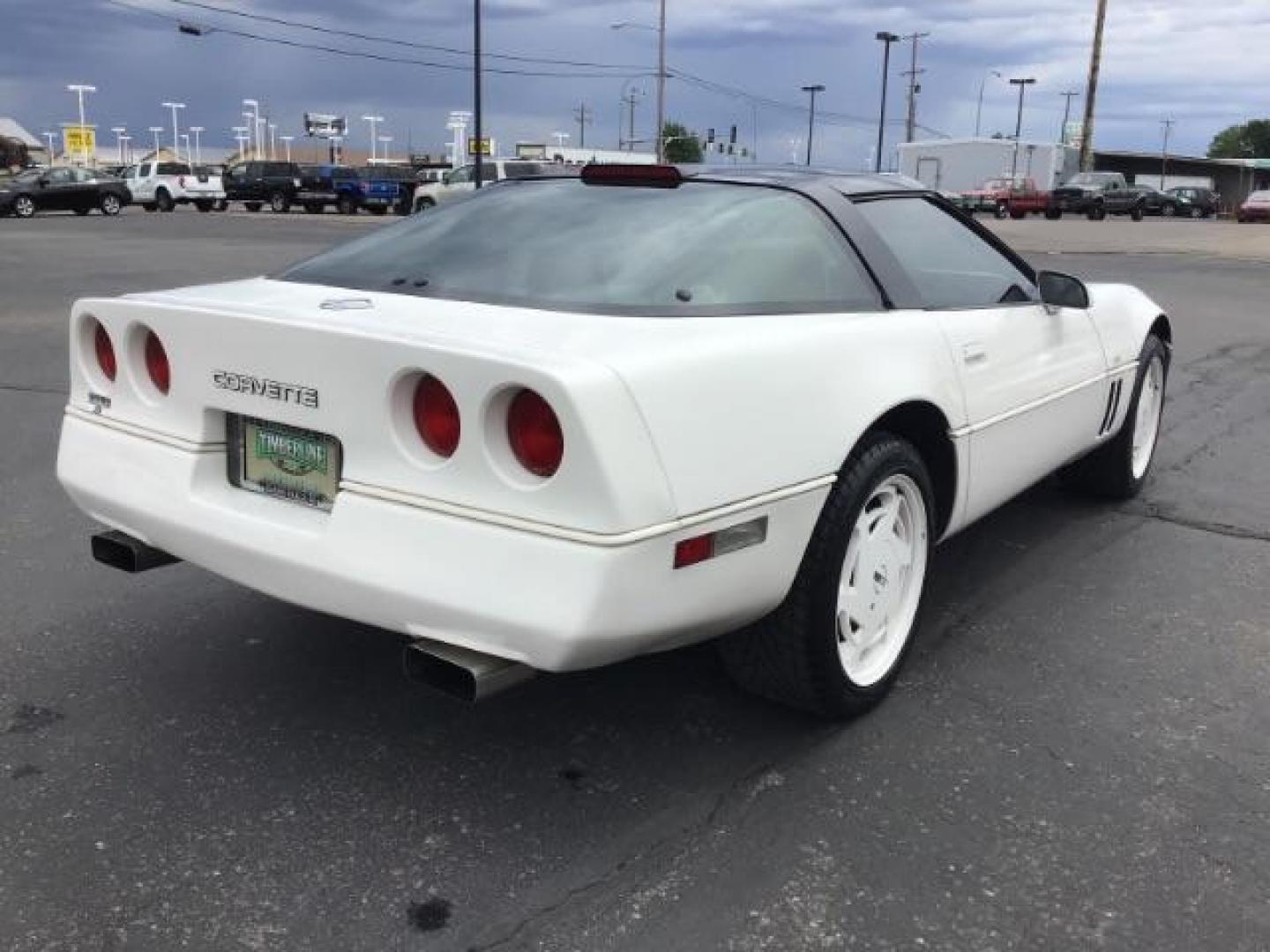 1988 Chevrolet Corvette Coupe (1G1YY2180J5) with an 5.7L V8 OHV 16V engine, 4-Speed Automatic transmission, located at 1235 N Woodruff Ave., Idaho Falls, 83401, (208) 523-1053, 43.507172, -112.000488 - This 1988 Chevrolet Corvette only has 83,202 miles. Is tuned and port injected, and is a 35th Anniversary Edition. At Timberline Auto it is always easy to find a great deal on your next vehicle! Our experienced sales staff can help find the right vehicle will fit your needs. Our knowledgeable finan - Photo#4