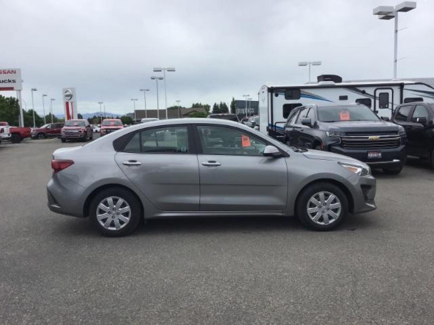 2021 Gray /Gray Kia Rio S (3KPA24AD7ME) with an 1.6L L4 DOHC 16V engine, 6-Speed Automatic transmission, located at 1235 N Woodruff Ave., Idaho Falls, 83401, (208) 523-1053, 43.507172, -112.000488 - This 2021 Kia Rio has low miles, cloth interior with lots of options. At timberline Auto it is always easy to find a great deal on your next vehicle! Our experienced sales staff can help find the right vehicle that will fit your needs. Our knowledgeable finance department has options for almost an - Photo#6