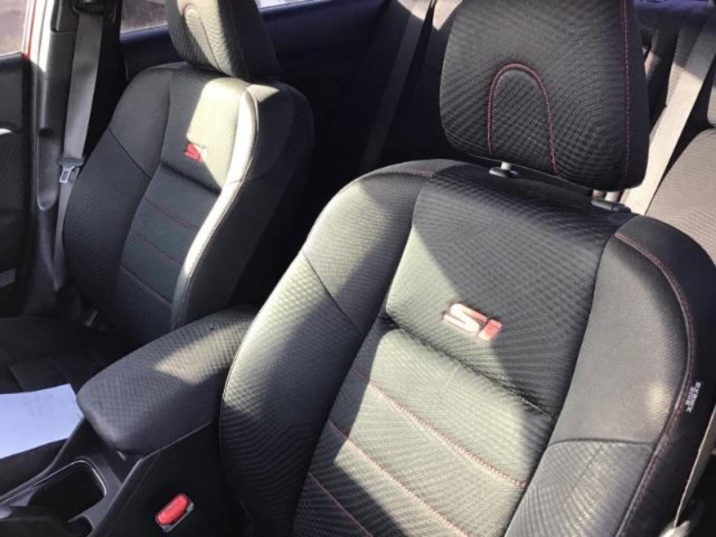 2013 Rallye Red /Black Cloth Interior Honda Civic Si Sedan 6-Speed MT (2HGFB6E55DH) with an 2.0L L4 DOHC 16V engine, 6-Speed Manual transmission, located at 1235 N Woodruff Ave., Idaho Falls, 83401, (208) 523-1053, 43.507172, -112.000488 - Photo#9