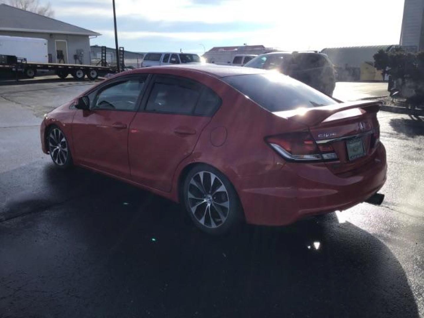 2013 Rallye Red /Black Cloth Interior Honda Civic Si Sedan 6-Speed MT (2HGFB6E55DH) with an 2.0L L4 DOHC 16V engine, 6-Speed Manual transmission, located at 1235 N Woodruff Ave., Idaho Falls, 83401, (208) 523-1053, 43.507172, -112.000488 - Photo#2