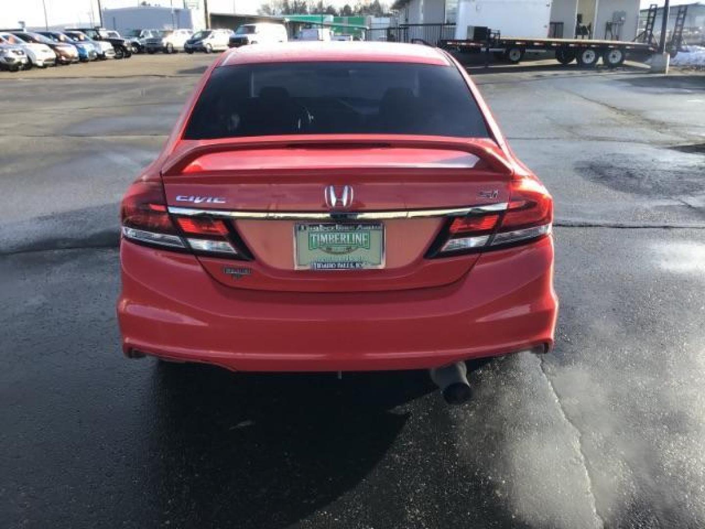 2013 Rallye Red /Black Cloth Interior Honda Civic Si Sedan 6-Speed MT (2HGFB6E55DH) with an 2.0L L4 DOHC 16V engine, 6-Speed Manual transmission, located at 1235 N Woodruff Ave., Idaho Falls, 83401, (208) 523-1053, 43.507172, -112.000488 - Photo#3