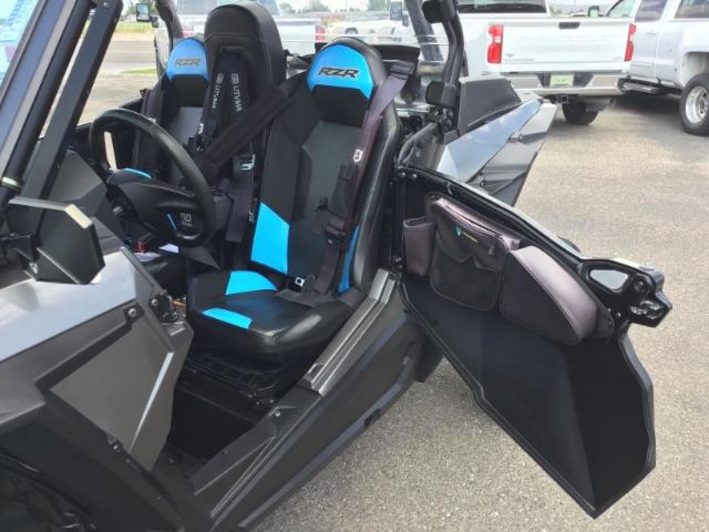 2019 BLUE /BLACK VINYL Polaris RZR XP Turbo EPS - (3NSVDE920KF) , AUTOMATIC transmission, located at 1235 N Woodruff Ave., Idaho Falls, 83401, (208) 523-1053, 43.507172, -112.000488 - Here is a mechanically stock 2019 RZR XP Turbo with low miles! This side-by-side is very clean and in great condition! Come on in and check it out! At Timberline Auto it is always easy to find a great deal on your next vehicle! Our experienced sales staff can help find the right vehicle that will fi - Photo#9