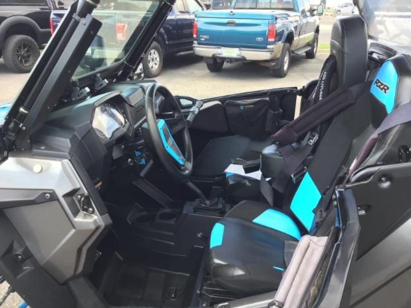 2019 BLUE /BLACK VINYL Polaris RZR XP Turbo EPS - (3NSVDE920KF) , AUTOMATIC transmission, located at 1235 N Woodruff Ave., Idaho Falls, 83401, (208) 523-1053, 43.507172, -112.000488 - Here is a mechanically stock 2019 RZR XP Turbo with low miles! This side-by-side is very clean and in great condition! Come on in and check it out! At Timberline Auto it is always easy to find a great deal on your next vehicle! Our experienced sales staff can help find the right vehicle that will fi - Photo#10