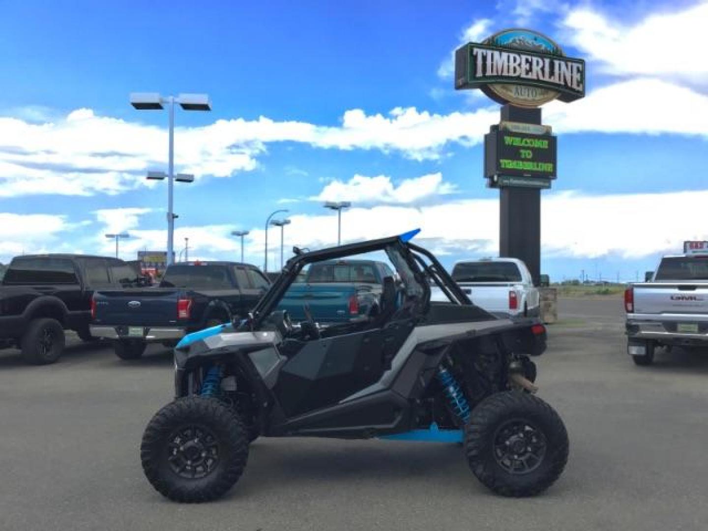 2019 BLUE /BLACK VINYL Polaris RZR XP Turbo EPS - (3NSVDE920KF) , AUTOMATIC transmission, located at 1235 N Woodruff Ave., Idaho Falls, 83401, (208) 523-1053, 43.507172, -112.000488 - Here is a mechanically stock 2019 RZR XP Turbo with low miles! This side-by-side is very clean and in great condition! Come on in and check it out! At Timberline Auto it is always easy to find a great deal on your next vehicle! Our experienced sales staff can help find the right vehicle that will fi - Photo#2