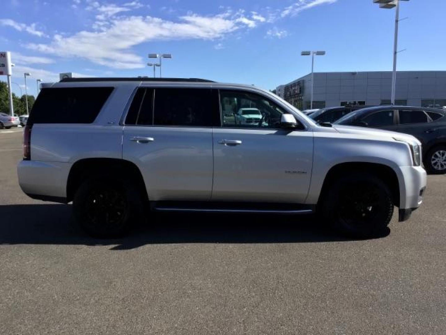 2017 Sparkling Silver Metallic /Jet Black, leather GMC Yukon SLT 4WD (1GKS2BKC4HR) with an 5.3L V8 OHV 16V FFV engine, 6-Speed Automatic transmission, located at 1235 N Woodruff Ave., Idaho Falls, 83401, (208) 523-1053, 43.507172, -112.000488 - This car is loaded with comfort features! It has 17 inch ULTRA MOTORSPORTS wheels wrapped in OPEN RANGE ALL TERRAIN tires that have 90% plus tread left. At Timberline Auto it is always easy to find a great deal on your next vehicle! Our experienced sales staff can help find the right vehicle that w - Photo#6