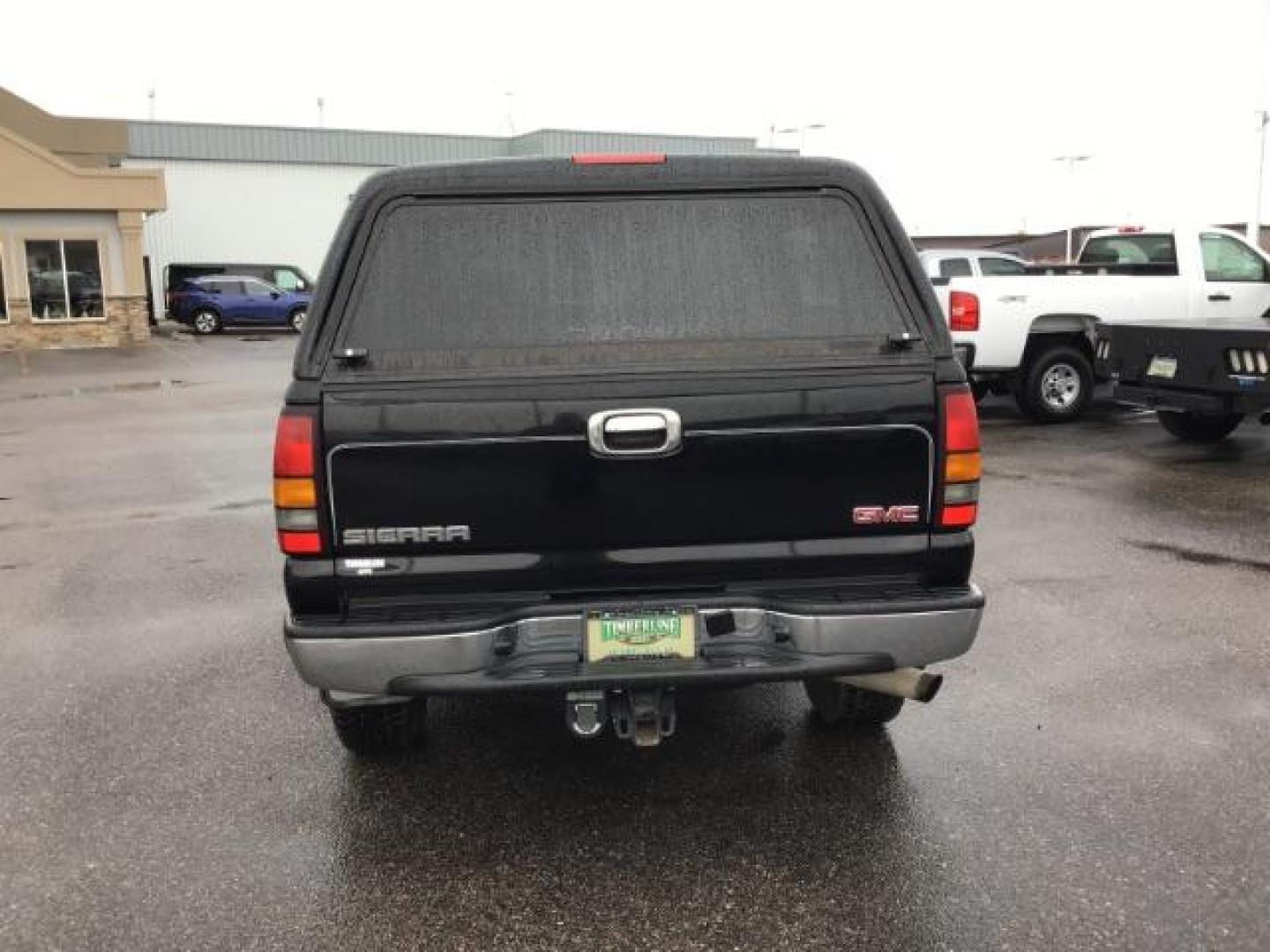 2005 Onyx Black GMC Sierra 2500HD SLT Crew Cab Short Bed 4WD (1GTHK23275F) with an 6.6L V8 OHV 32V TURBO DIESEL engine, 5-Speed Automatic transmission, located at 1235 N Woodruff Ave., Idaho Falls, 83401, (208) 523-1053, 43.507172, -112.000488 - This 2005 GMC 2500 SLT, has the 6.6L Diesel motor. It only has 117,477 miles. I has leather interior, heated seats, and Bose stereo system. At Timberline Auto it is always easy to find a great deal on your next vehicle! Our experienced sales staff can help find the right vehicle that will fit your n - Photo#2