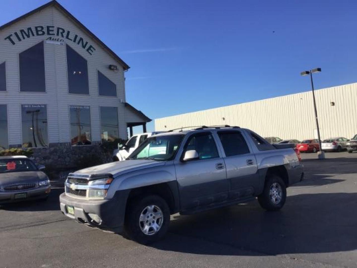 2004 Silver Birch Metallic /Dark Charcoal Cloth Interior Chevrolet Avalanche 1500 4WD (3GNEK12TX4G) with an 5.3L V8 OHV 16V engine, 4-Speed Automatic transmission, located at 1235 N Woodruff Ave., Idaho Falls, 83401, (208) 523-1053, 43.507172, -112.000488 - This 2004 Chevrolet Avalanche LTZ is Fully loaded. At Timberline Auto it is always easy to find a great deal on your next vehicle! Our experienced sales staff can help find the right vehicle will fit your needs. Our knowledgeable finance department has options for almost any credit score. We offer m - Photo#0