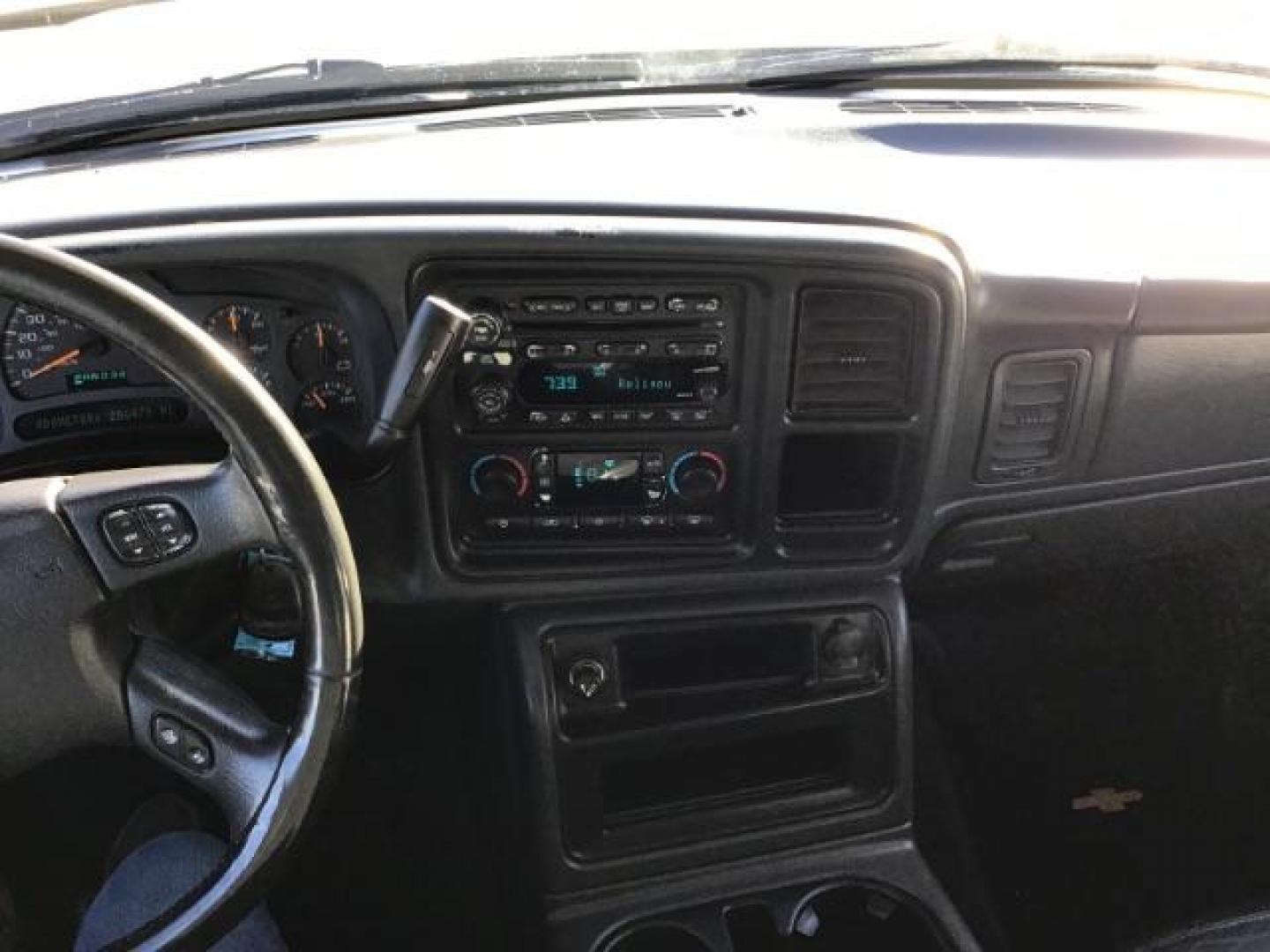 2004 Silver Birch Metallic /Dark Charcoal Cloth Interior Chevrolet Avalanche 1500 4WD (3GNEK12TX4G) with an 5.3L V8 OHV 16V engine, 4-Speed Automatic transmission, located at 1235 N Woodruff Ave., Idaho Falls, 83401, (208) 523-1053, 43.507172, -112.000488 - This 2004 Chevrolet Avalanche LTZ is Fully loaded. At Timberline Auto it is always easy to find a great deal on your next vehicle! Our experienced sales staff can help find the right vehicle will fit your needs. Our knowledgeable finance department has options for almost any credit score. We offer m - Photo#10