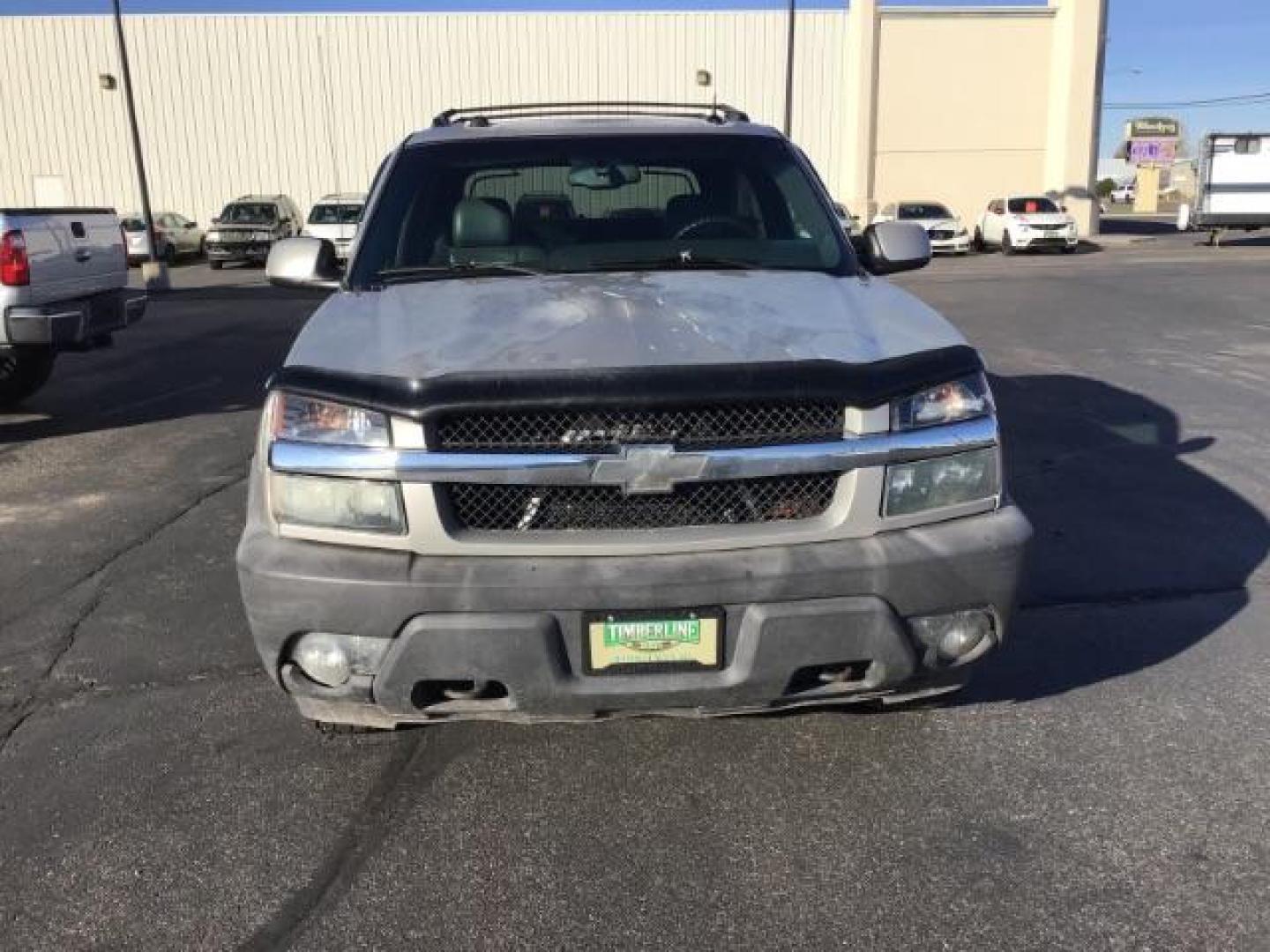 2004 Silver Birch Metallic /Dark Charcoal Cloth Interior Chevrolet Avalanche 1500 4WD (3GNEK12TX4G) with an 5.3L V8 OHV 16V engine, 4-Speed Automatic transmission, located at 1235 N Woodruff Ave., Idaho Falls, 83401, (208) 523-1053, 43.507172, -112.000488 - This 2004 Chevrolet Avalanche LTZ is Fully loaded. At Timberline Auto it is always easy to find a great deal on your next vehicle! Our experienced sales staff can help find the right vehicle will fit your needs. Our knowledgeable finance department has options for almost any credit score. We offer m - Photo#7