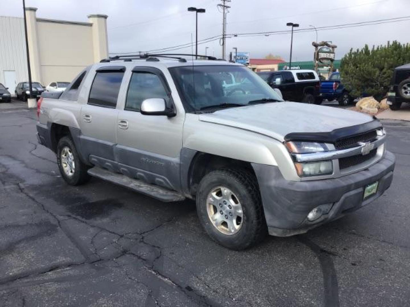 2004 Silver Birch Metallic /Dark Charcoal Cloth Interior Chevrolet Avalanche 1500 4WD (3GNEK12TX4G) with an 5.3L V8 OHV 16V engine, 4-Speed Automatic transmission, located at 1235 N Woodruff Ave., Idaho Falls, 83401, (208) 523-1053, 43.507172, -112.000488 - This 2004 Chevrolet Avalanche LTZ is Fully loaded. At Timberline Auto it is always easy to find a great deal on your next vehicle! Our experienced sales staff can help find the right vehicle will fit your needs. Our knowledgeable finance department has options for almost any credit score. We offer m - Photo#32