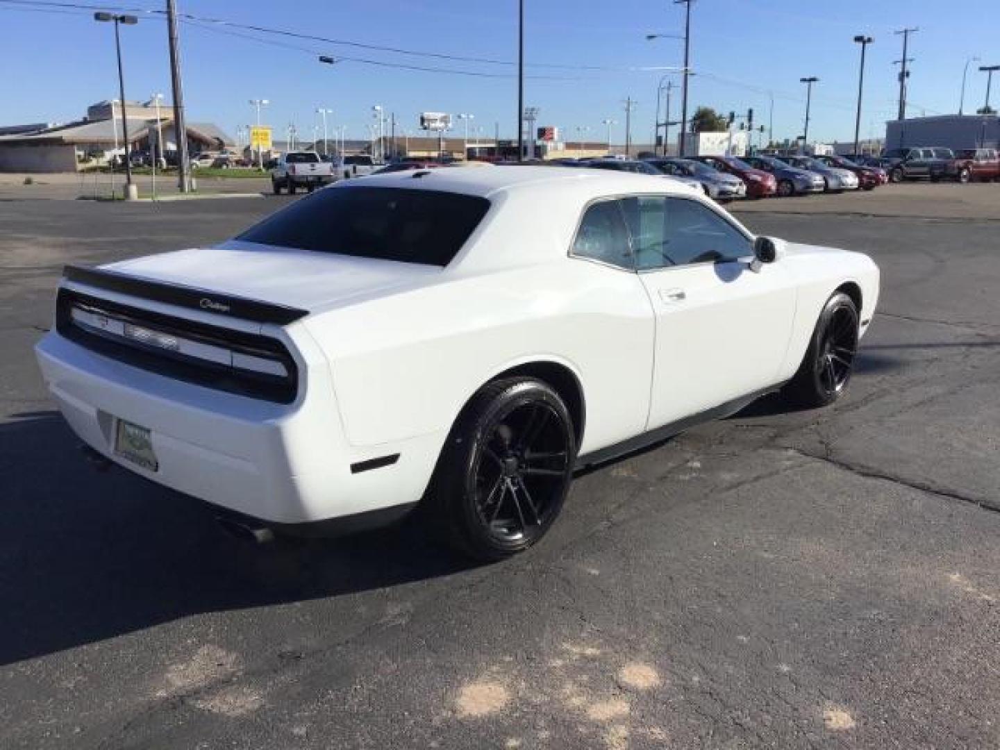 2010 Stone White /Dark Slate Gray Cloth Interior Dodge Challenger R/T (2B3CJ5DT5AH) with an 5.7L V8 OHV 16V engine, 4-Speed Automatic transmission, located at 1235 N Woodruff Ave., Idaho Falls, 83401, (208) 523-1053, 43.507172, -112.000488 - At Timberline Auto it is always easy to find a great deal on your next vehicle! Our experienced sales staff can help find the right vehicle will fit your needs. Our knowledgeable finance department has options for almost any credit score. We offer many warranty contract options to protect you new pr - Photo#3