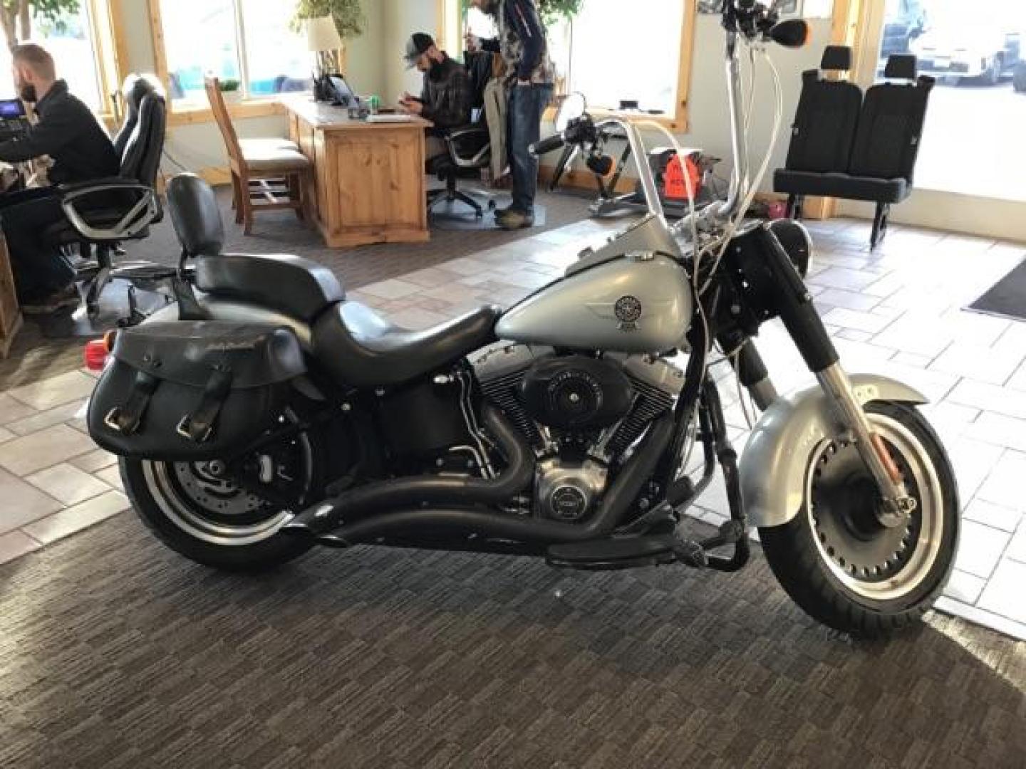 2012 SILVER Harley-Davidson FLSTFB - (1HD1JNV11CB) with an 1690CC engine, MANUAL transmission, located at 1235 N Woodruff Ave., Idaho Falls, 83401, (208) 523-1053, 43.507172, -112.000488 - Photo#4