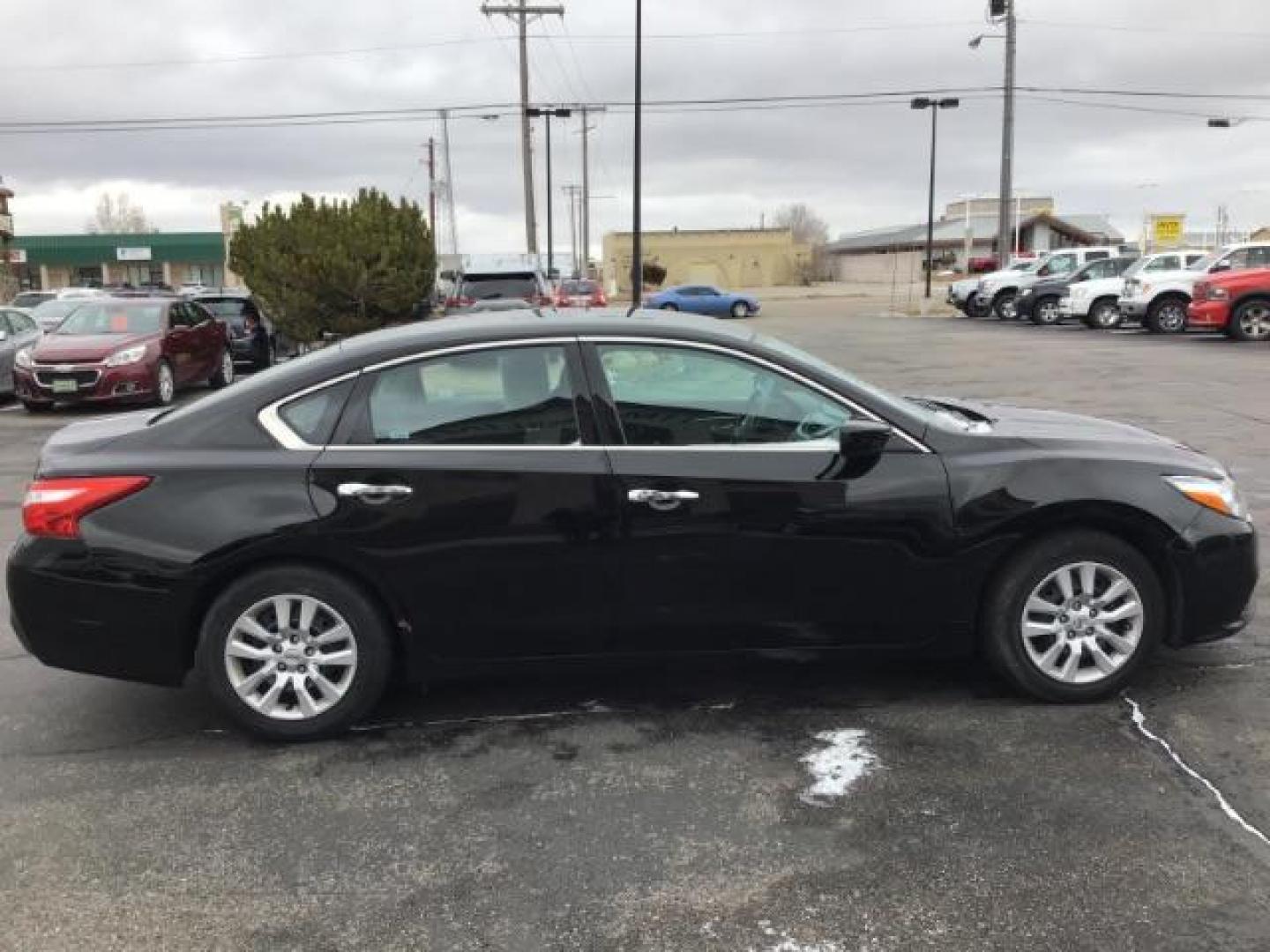 2017 Super Black /Charcoal, cloth Nissan Altima 2.5 S (1N4AL3AP4HN) with an 2.5L L4 DOHC 16V engine, Continuously Variable Transmission transmission, located at 1235 N Woodruff Ave., Idaho Falls, 83401, (208) 523-1053, 43.507172, -112.000488 - This 2017 Nissan Altima S, has a 2.5L motor. It has 98,000 miles. It comes with cloth interior, back up camera, cruise control, power windows and locks, and blue tooth audio. At Timberline Auto it is always easy to find a great deal on your next vehicle! Our experienced sales staff can help find the - Photo#5