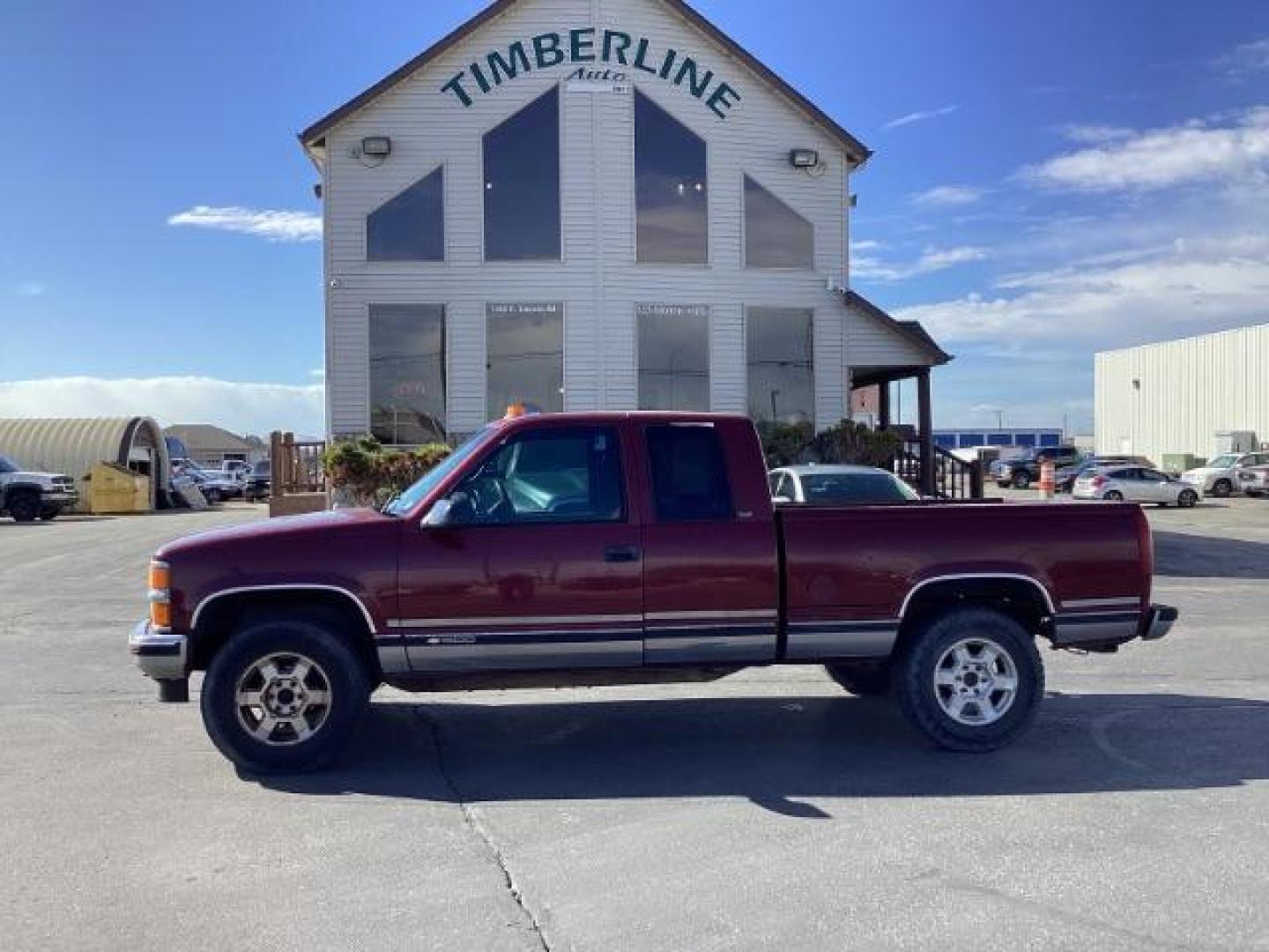 1996 Chevrolet C/K 1500 Ext. Cab 6.5-ft. Bed 4WD (1GCEK19R1TE) with an 5.7L V8 OHV 16V engine, located at 1235 N Woodruff Ave., Idaho Falls, 83401, (208) 523-1053, 43.507172, -112.000488 - The 1996 Chevrolet C/K 1500, often referred to as the Chevy Silverado, was a popular full-size pickup truck known for its durability and reliability. Here are the key features you could find in the 1996 Chevy C/K 1500: Engine Options: 4.3-liter V6 engine producing around 200 horsepower and 260 lb- - Photo#1