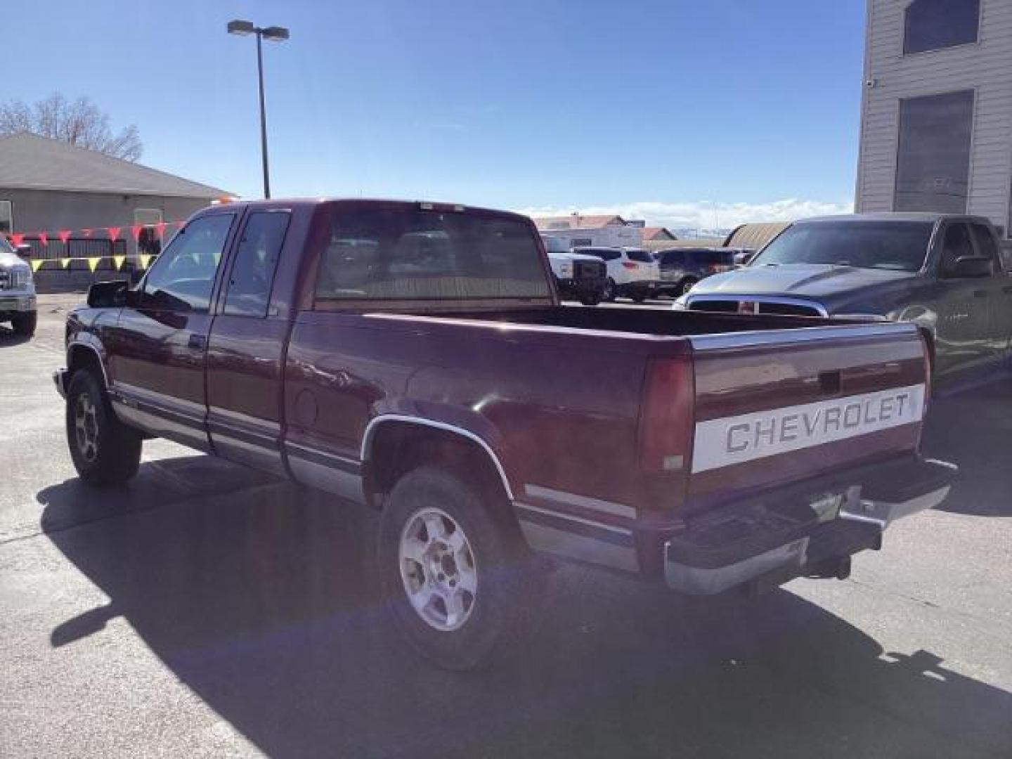 1996 Chevrolet C/K 1500 Ext. Cab 6.5-ft. Bed 4WD (1GCEK19R1TE) with an 5.7L V8 OHV 16V engine, located at 1235 N Woodruff Ave., Idaho Falls, 83401, (208) 523-1053, 43.507172, -112.000488 - The 1996 Chevrolet C/K 1500, often referred to as the Chevy Silverado, was a popular full-size pickup truck known for its durability and reliability. Here are the key features you could find in the 1996 Chevy C/K 1500: Engine Options: 4.3-liter V6 engine producing around 200 horsepower and 260 lb- - Photo#2