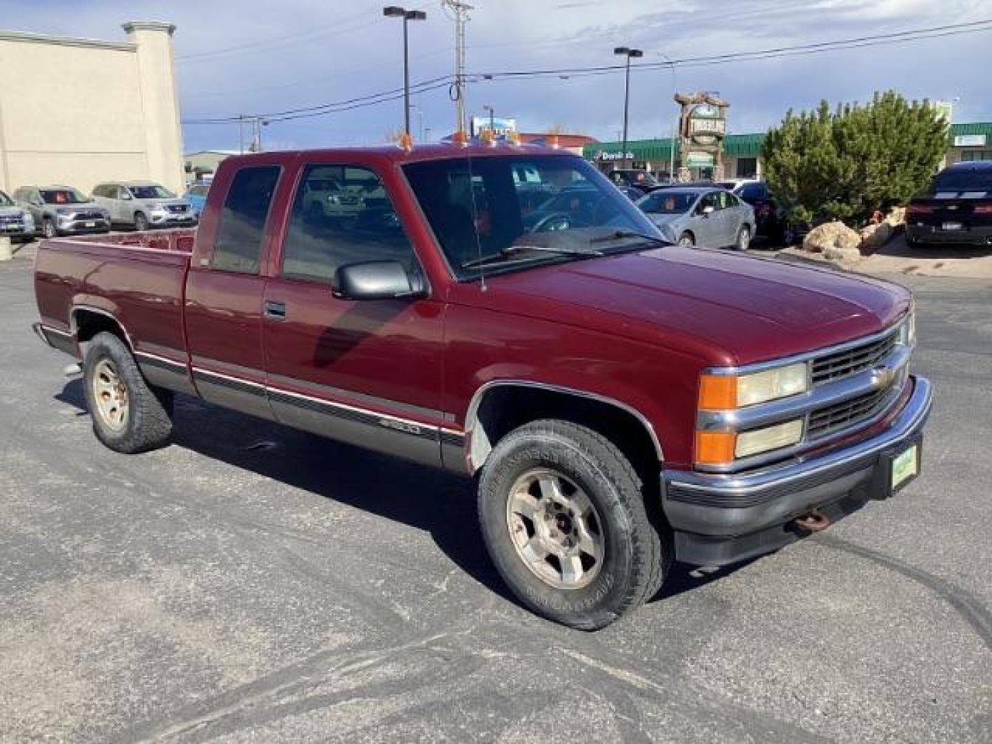 1996 Chevrolet C/K 1500 Ext. Cab 6.5-ft. Bed 4WD (1GCEK19R1TE) with an 5.7L V8 OHV 16V engine, located at 1235 N Woodruff Ave., Idaho Falls, 83401, (208) 523-1053, 43.507172, -112.000488 - The 1996 Chevrolet C/K 1500, often referred to as the Chevy Silverado, was a popular full-size pickup truck known for its durability and reliability. Here are the key features you could find in the 1996 Chevy C/K 1500: Engine Options: 4.3-liter V6 engine producing around 200 horsepower and 260 lb- - Photo#6