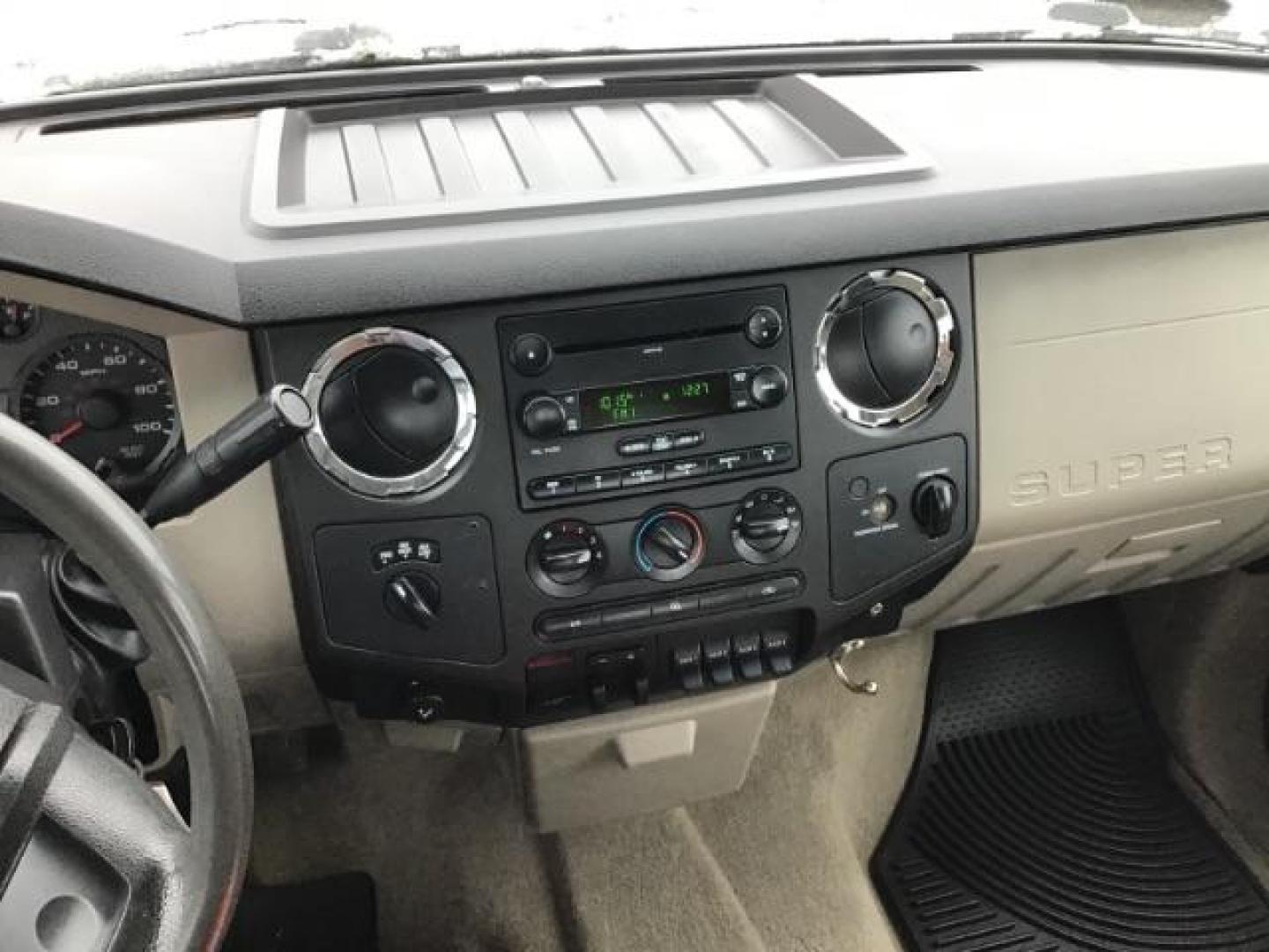 2008 Oxford White Ford F-250 SD EXTENDED CAB PICKUP 4-DR (1FTSX21R68E) with an 6.4L V8 OHV 32V TURBO DIESEL engine, 5-Speed Automatic transmission, located at 1235 N Woodruff Ave., Idaho Falls, 83401, (208) 523-1053, 43.507172, -112.000488 - This 2008 Ford F250 XLT has the 6.4L diesel motor. It has fixed running boards, cloth interior, AM/FM CD stereo, keyless remote, power locks, power windows, and integrated trailer brake. At Timberline Auto it is always easy to find a great deal on your next vehicle! Our experienced sales staff can h - Photo#10