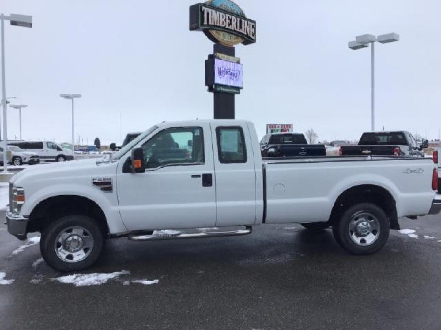 2008 Oxford White Ford F-250 SD EXTENDED CAB PICKUP 4-DR (1FTSX21R68E) with an 6.4L V8 OHV 32V TURBO DIESEL engine, 5-Speed Automatic transmission, located at 1235 N Woodruff Ave., Idaho Falls, 83401, (208) 523-1053, 43.507172, -112.000488 - This 2008 Ford F250 XLT has the 6.4L diesel motor. It has fixed running boards, cloth interior, AM/FM CD stereo, keyless remote, power locks, power windows, and integrated trailer brake. At Timberline Auto it is always easy to find a great deal on your next vehicle! Our experienced sales staff can h - Photo#1