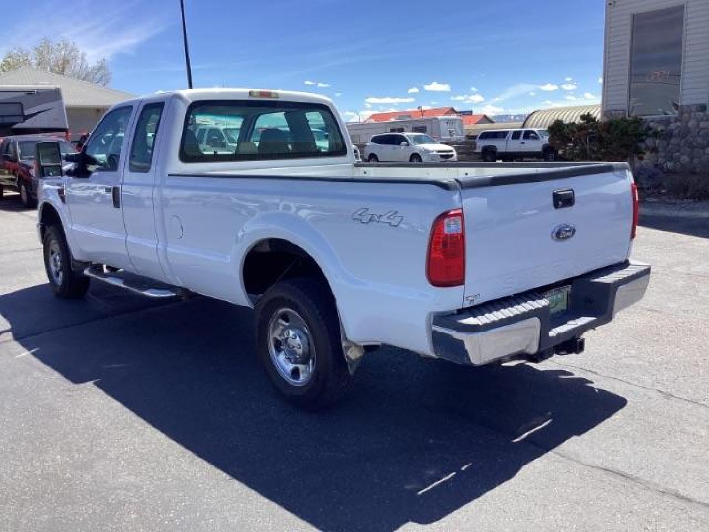 2008 Oxford White Ford F-250 SD EXTENDED CAB PICKUP 4-DR (1FTSX21R68E) with an 6.4L V8 OHV 32V TURBO DIESEL engine, 5-Speed Automatic transmission, located at 1235 N Woodruff Ave., Idaho Falls, 83401, (208) 523-1053, 43.507172, -112.000488 - This 2008 Ford F250 XLT has the 6.4L diesel motor. It has fixed running boards, cloth interior, AM/FM CD stereo, keyless remote, power locks, power windows, and integrated trailer brake. At Timberline Auto it is always easy to find a great deal on your next vehicle! Our experienced sales staff can h - Photo#28