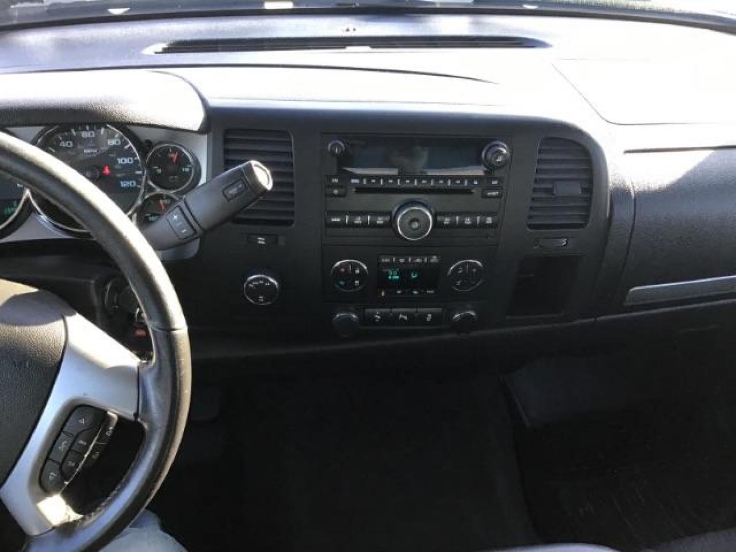 2012 White Diamond /Ebony Cloth Interior Chevrolet Silverado 1500 LT Crew Cab 4WD (3GCPKSE70CG) with an 5.3L V8 OHV 16V FFV engine, 6-Speed Automatic transmission, located at 1235 N Woodruff Ave., Idaho Falls, 83401, (208) 523-1053, 43.507172, -112.000488 - This 2012 Chevrolet 1500 LT, has the 5.3L V8 motor. It has 216,000 miles. It is 4x4, Comes with Power seats, cruise control, AM / FM CD stereo. At Timberline Auto it is always easy to find a great deal on your next vehicle! Our experienced sales staff can help find the right vehicle will fit your ne - Photo#10