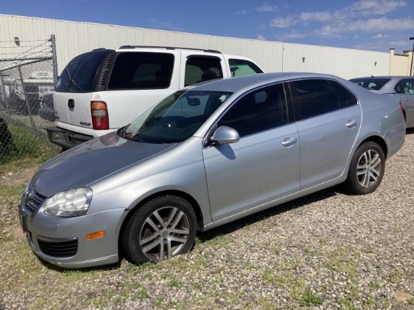 2006 Reflex Silver Metallic Volkswagen Jetta 2.5L PZEV (3VWRG71K46M) with an 2.5L L5 DOHC 20V engine, located at 1235 N Woodruff Ave., Idaho Falls, 83401, (208) 523-1053, 43.507172, -112.000488 - At Timberline Auto it is always easy to find a great deal on your next vehicle! Our experienced sales staff can help find the right vehicle will fit your needs. Our knowledgeable finance department has options for almost any credit score. We offer many warranty contract options to protect you new pr - Photo#0