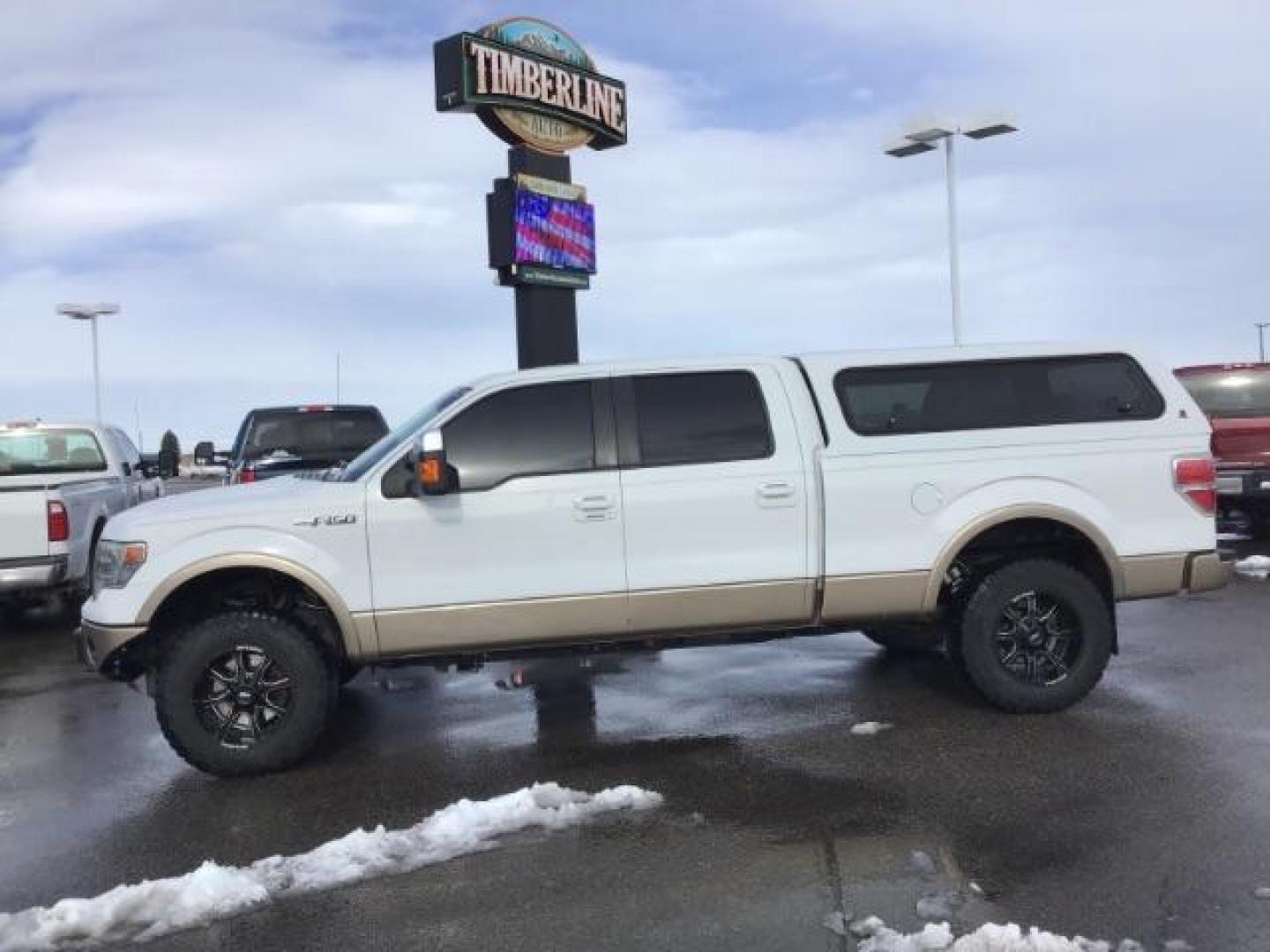 2013 WHITE /LEATHER Ford F-150 Lariat SuperCrew 6.5-ft. Bed 4WD (1FTFW1ET0DF) with an 3.5L V6 TURBO engine, AUTOMATIC transmission, located at 1235 N Woodruff Ave., Idaho Falls, 83401, (208) 523-1053, 43.507172, -112.000488 - This 2013 Ford F150 Lariat 4x4, has the 3.5L eco boost motor. It has 144,000 miles. Comes with leather interior, heated and cooled seats, keyless remote, blue tooth audio, Sony speakers, and Navigation At Timberline Auto it is always easy to find a great deal on your next vehicle! Our experienced sa - Photo#1