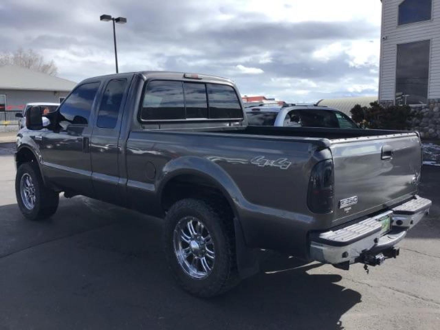 2006 Black /Medium Flint Cloth Interior Ford F-250 SD XLT SuperCab 4WD (1FTSX21PX6E) with an 6.0L V8 OHV 32V TURBO DIESEL engine, 5-Speed Automatic transmission, located at 1235 N Woodruff Ave., Idaho Falls, 83401, (208) 523-1053, 43.507172, -112.000488 - This 2006 Ford F250 4x4 XLT, has a 6.0L powerstroke motor. It has 140,000 miles. Comes with cloth seats, cruise control, AM/FM CD stereo, and power windows and locks. At Timberline Auto it is always easy to find a great deal on your next vehicle! Our experienced sales staff can help find the right v - Photo#2